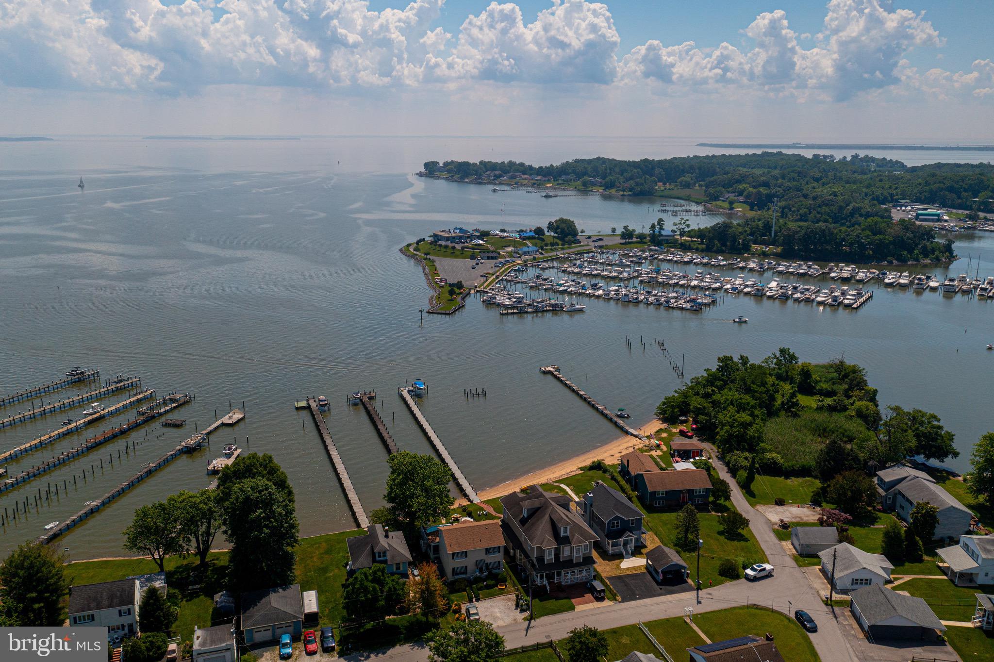 ROCKAWAY BEACH - Residential