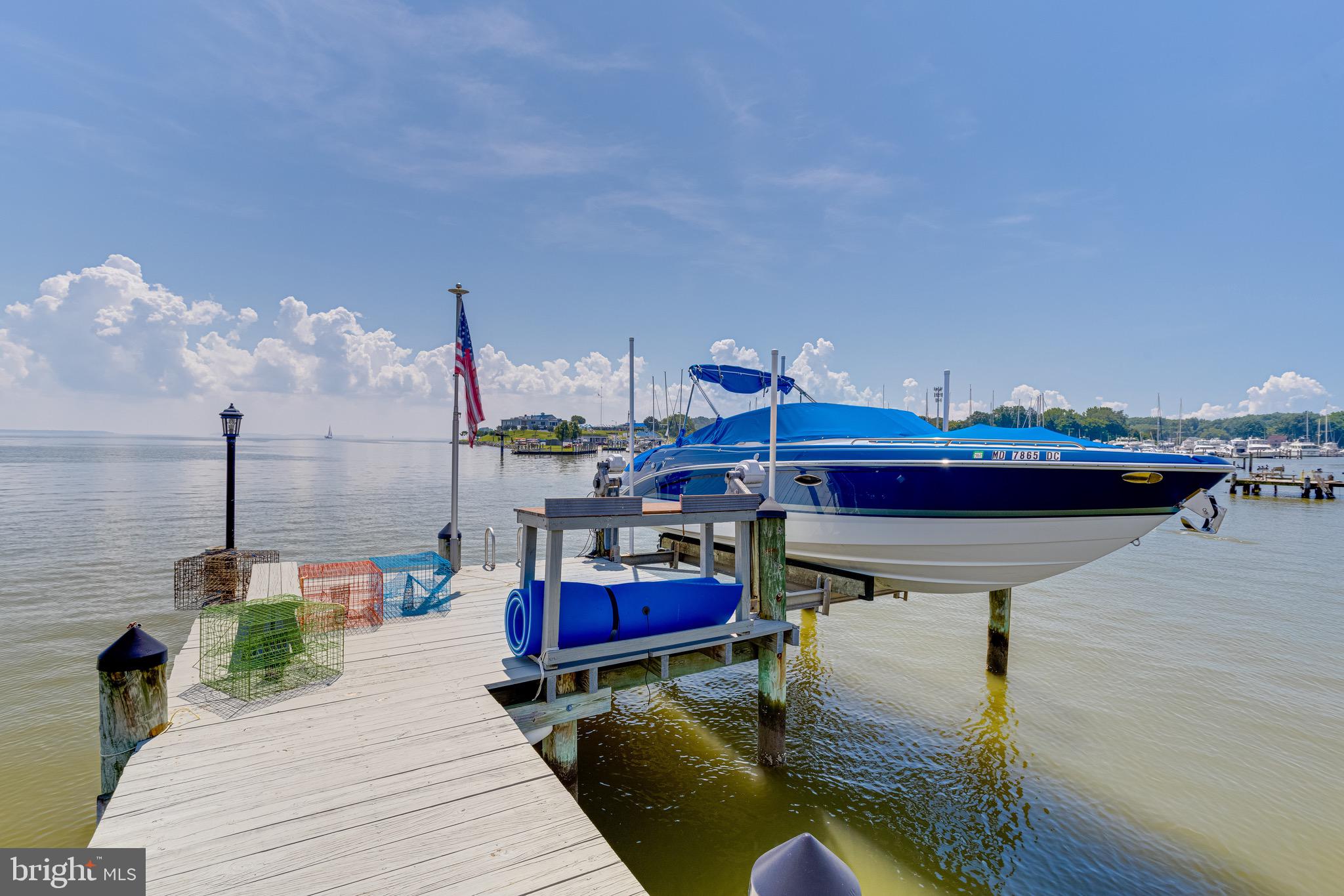 ROCKAWAY BEACH - Residential