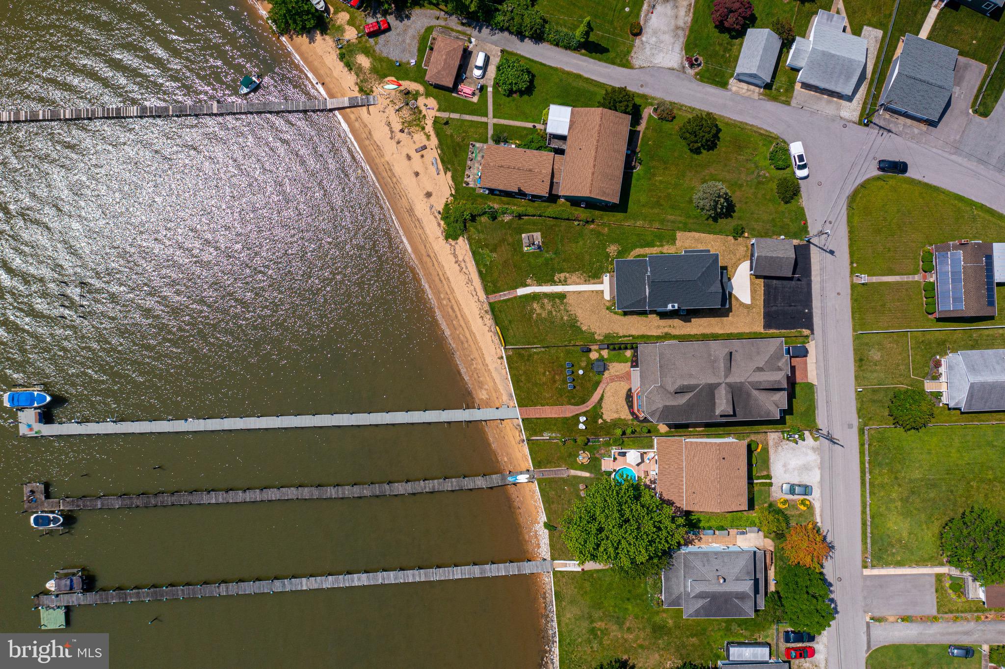 ROCKAWAY BEACH - Residential