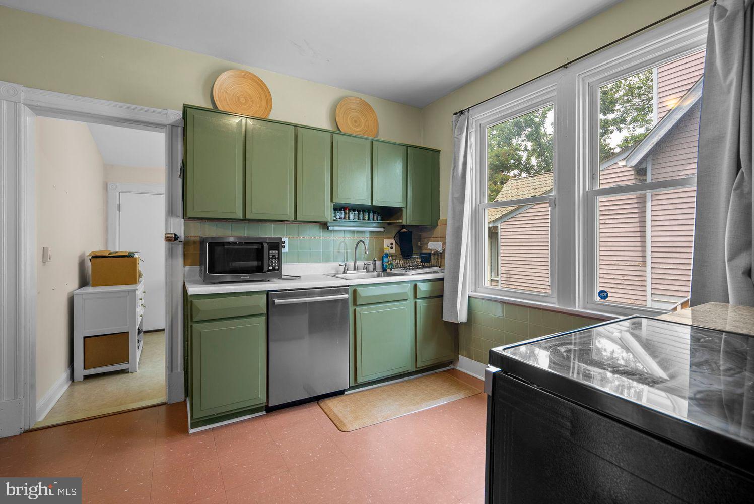 RIVERDALE PARK - Residential