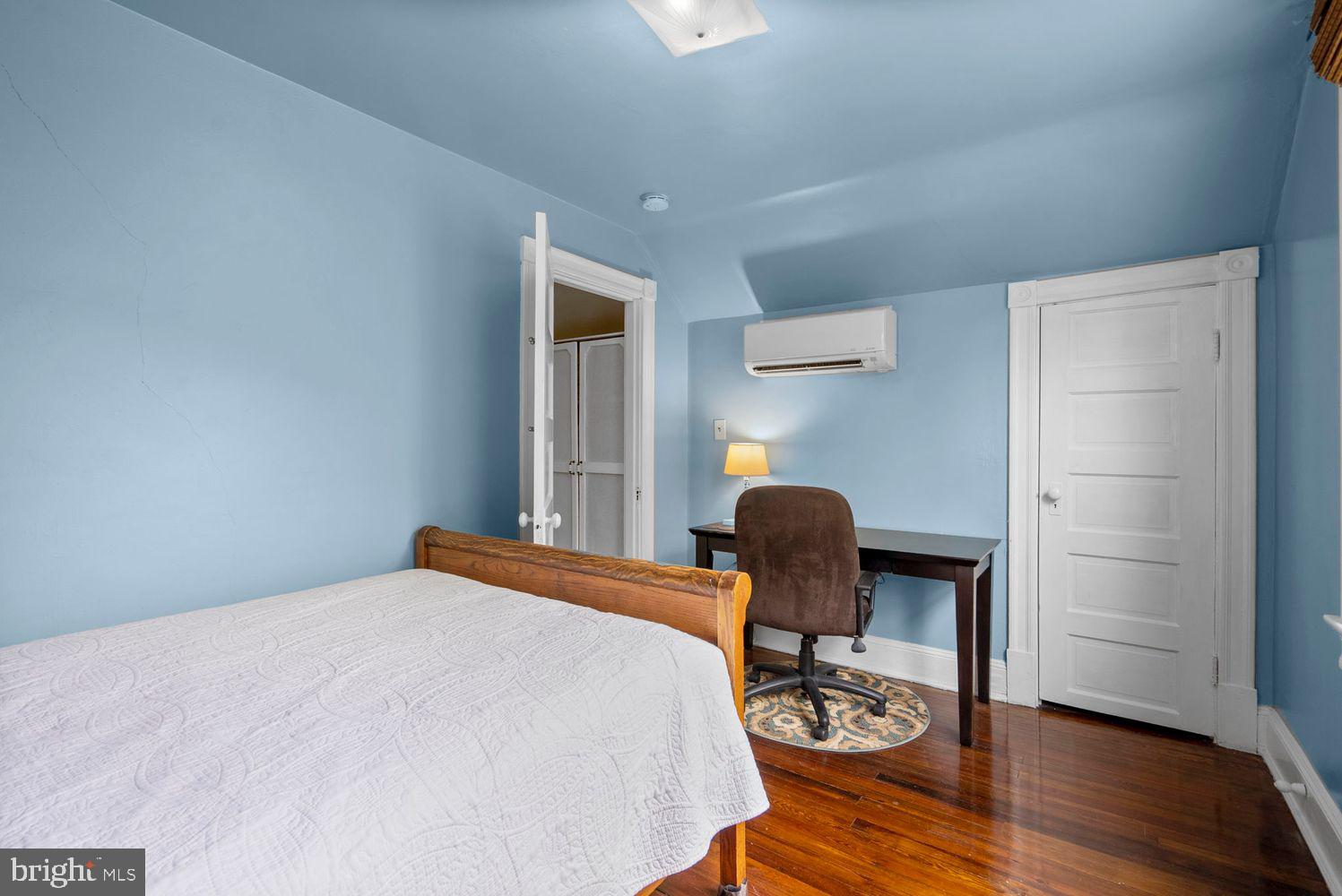 RIVERDALE PARK - Residential