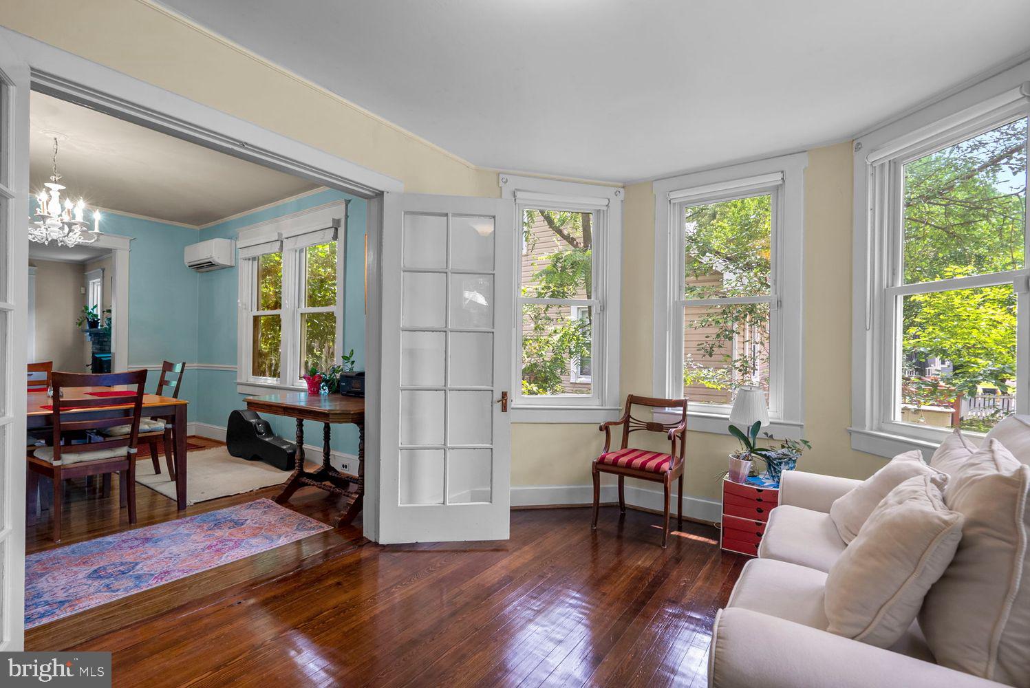 RIVERDALE PARK - Residential