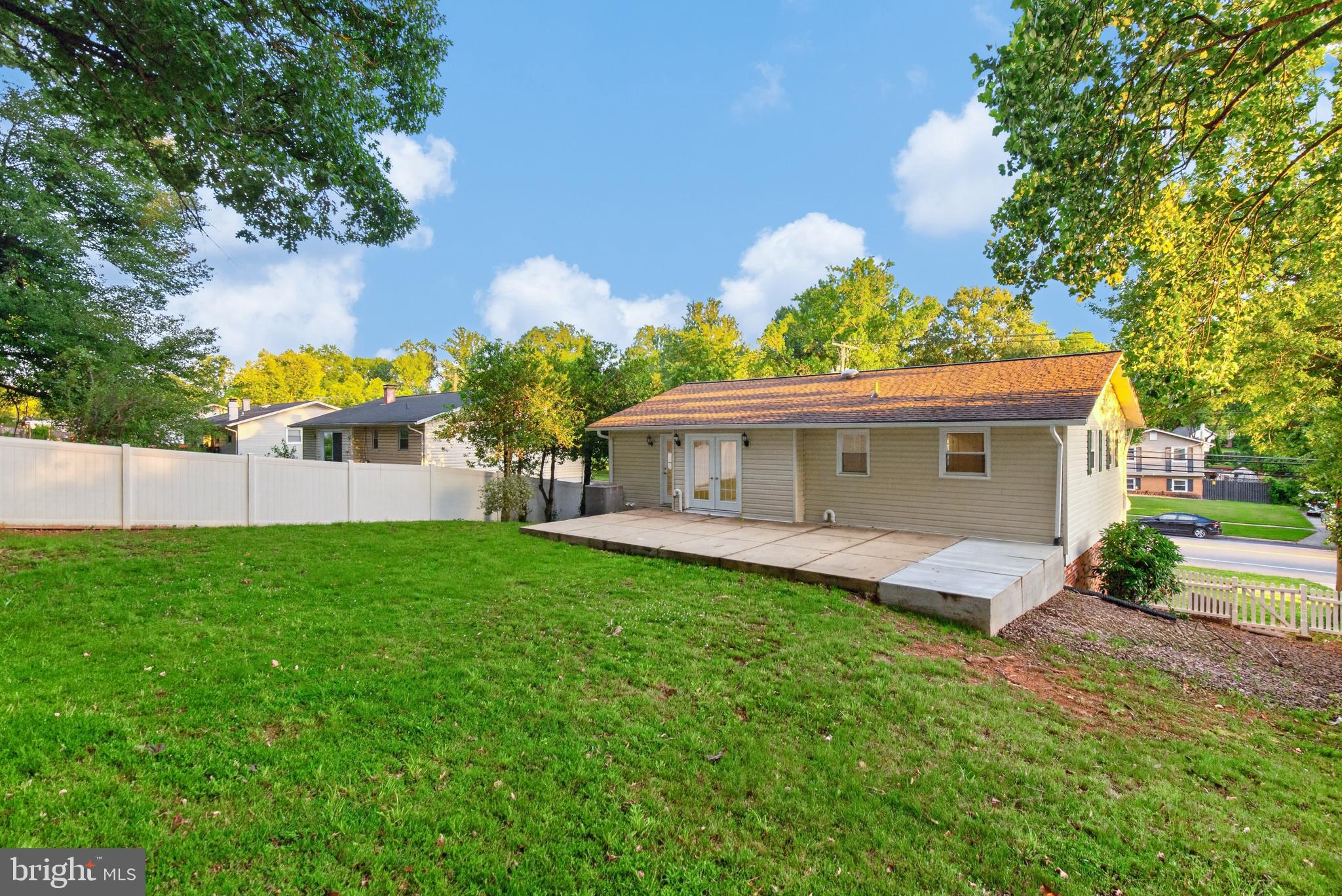 BEL PRE WOODS - Residential