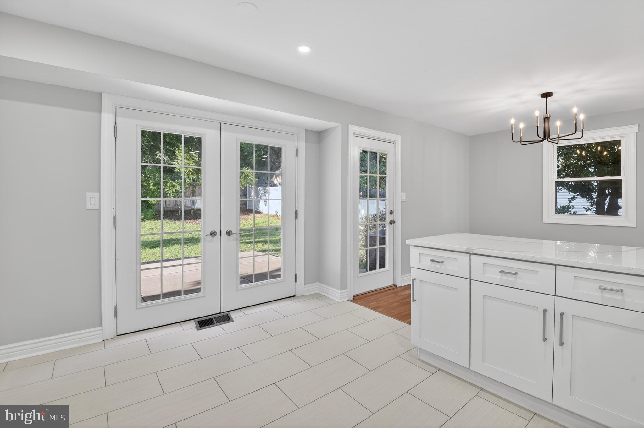 BEL PRE WOODS - Residential
