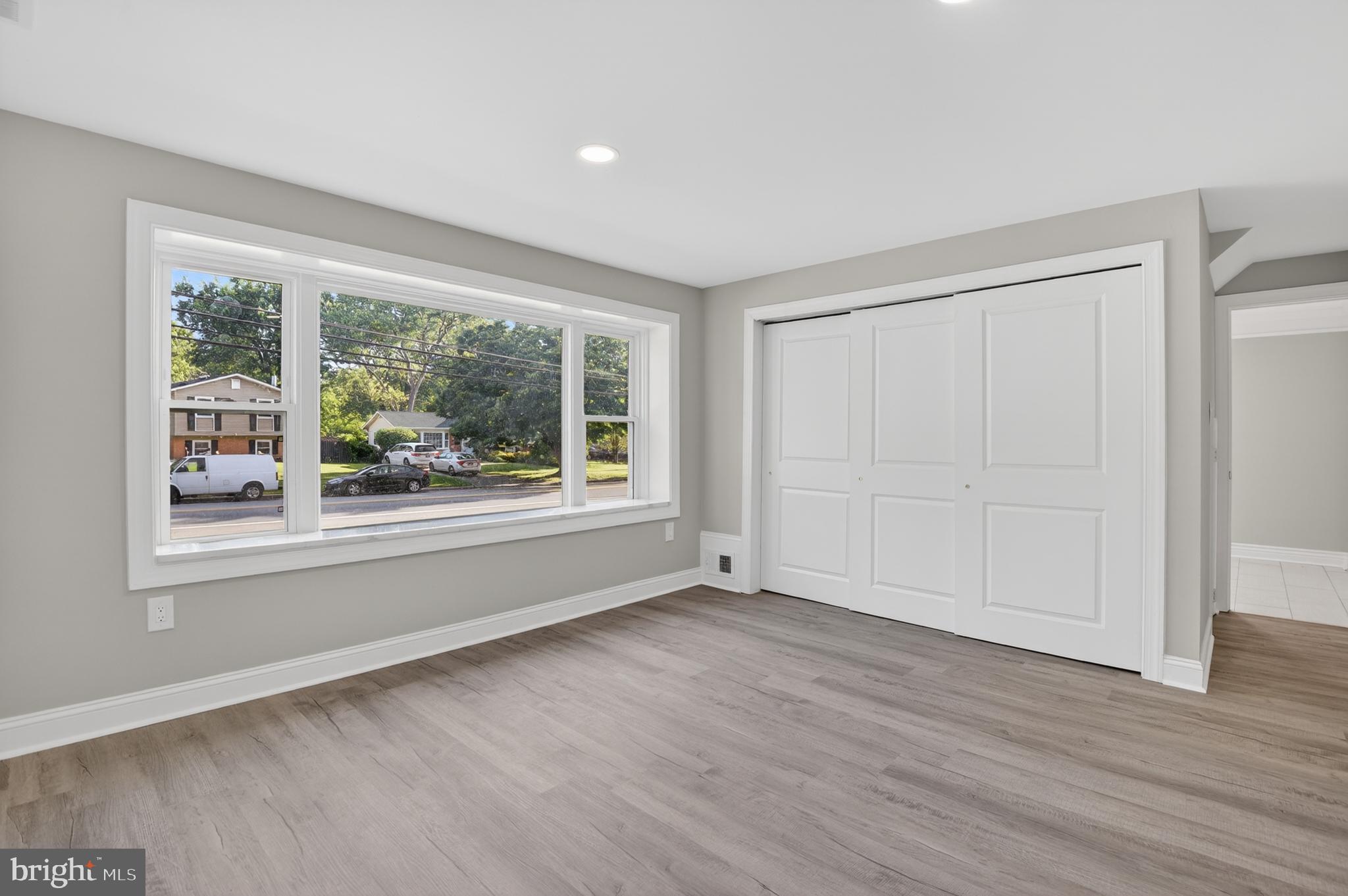 BEL PRE WOODS - Residential