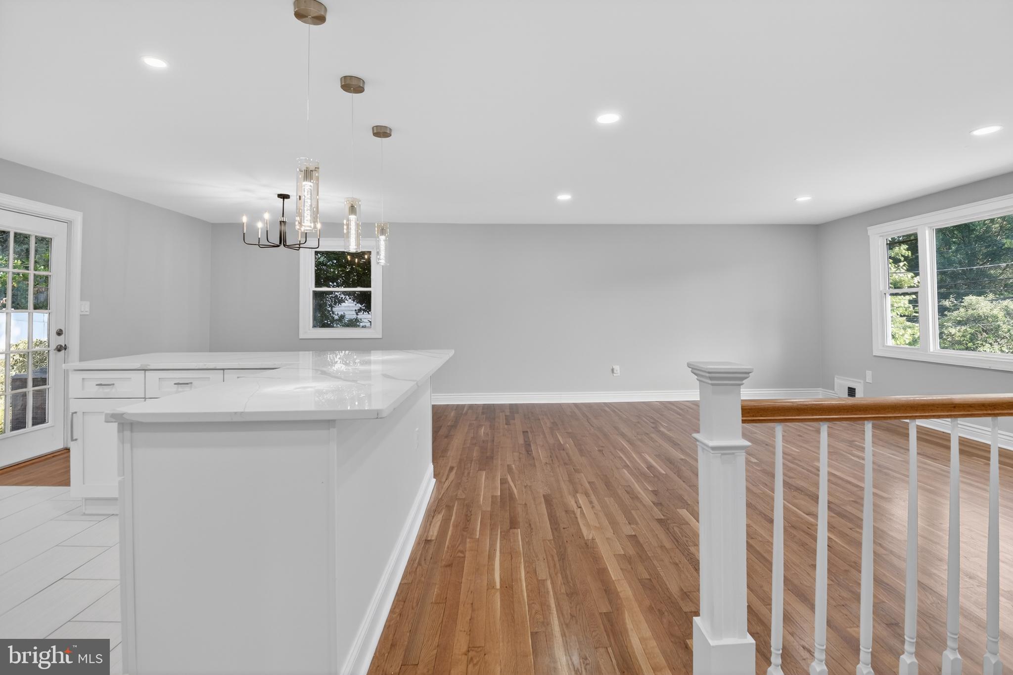 BEL PRE WOODS - Residential