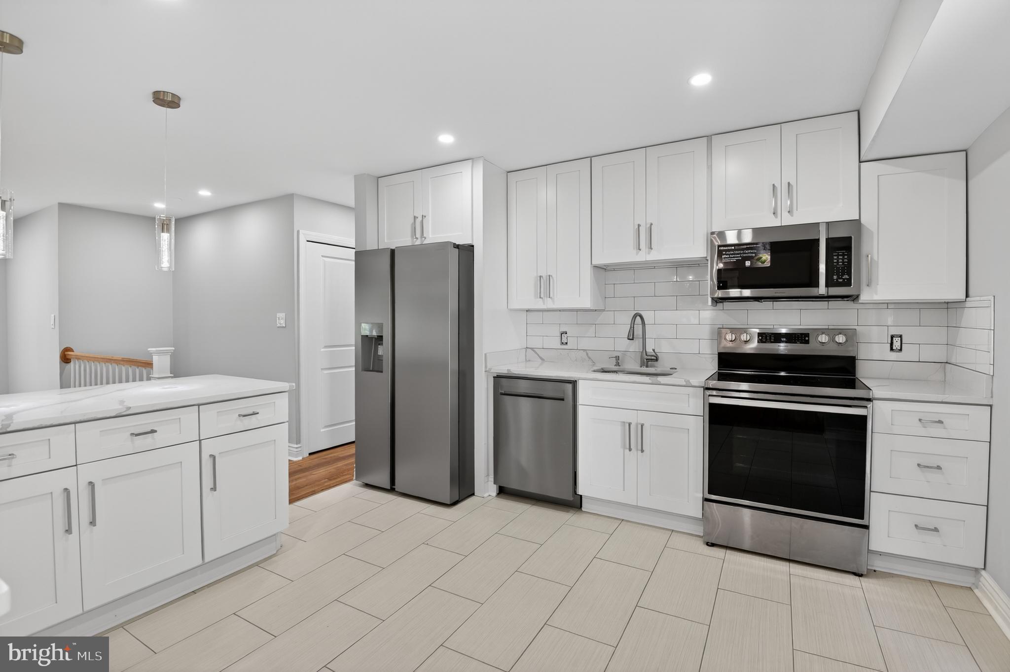 BEL PRE WOODS - Residential