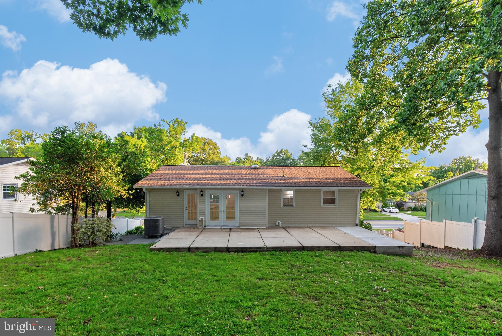 BEL PRE WOODS - Residential