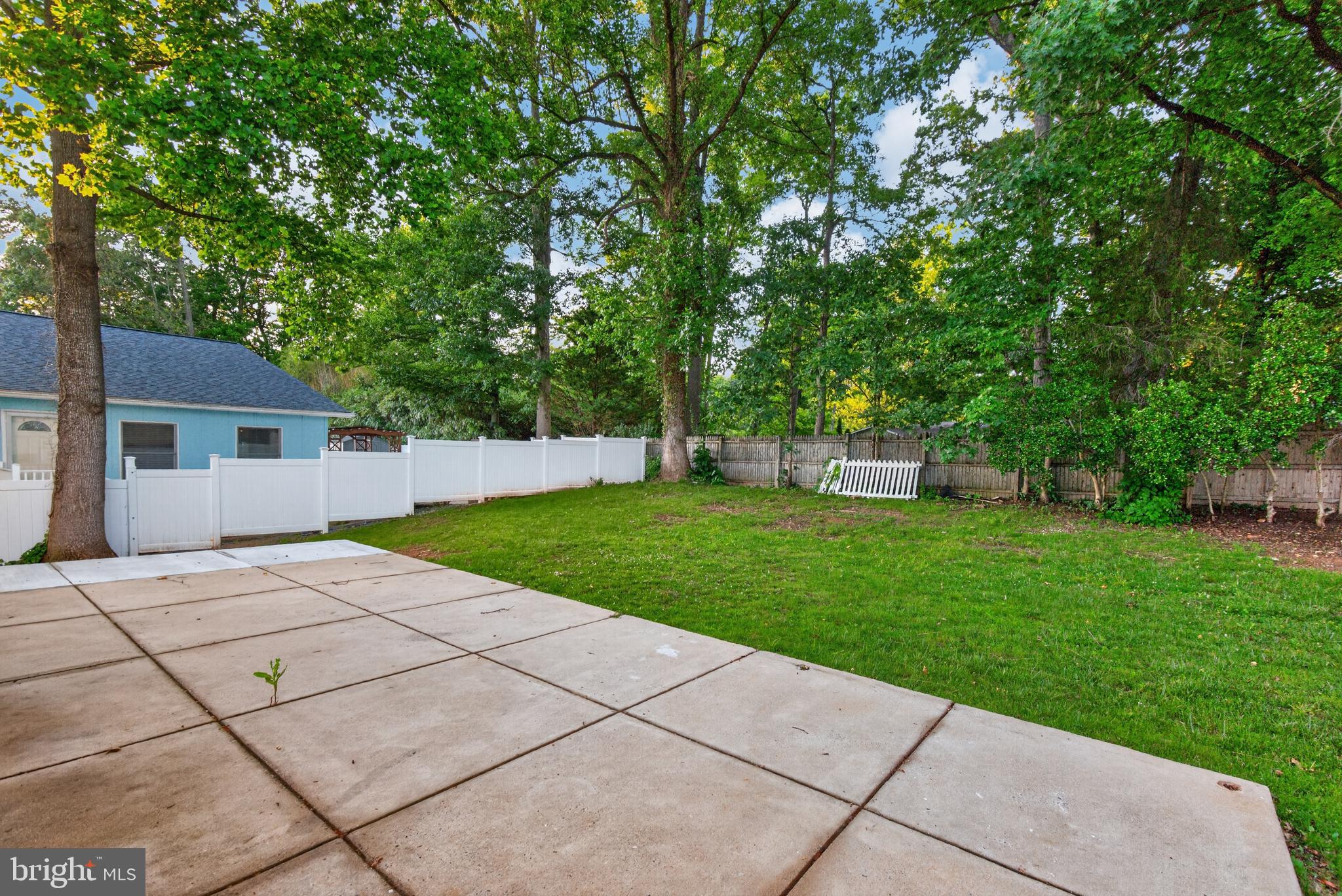 BEL PRE WOODS - Residential