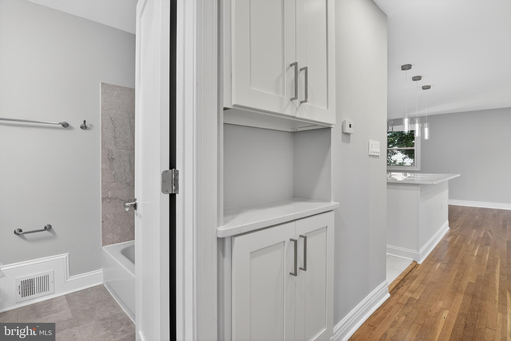 BEL PRE WOODS - Residential