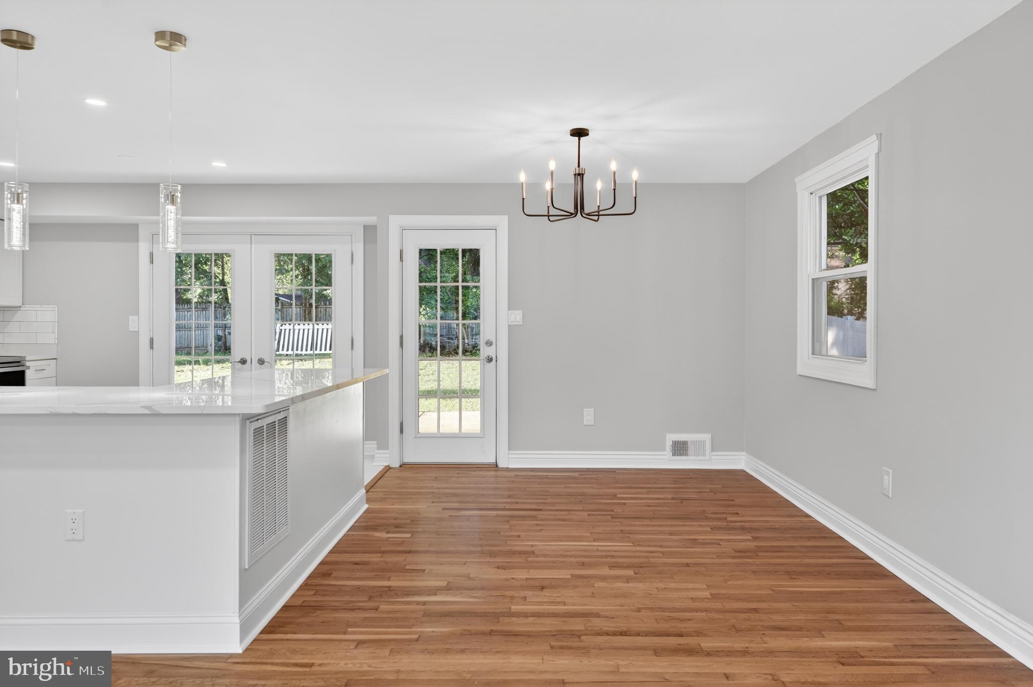 BEL PRE WOODS - Residential