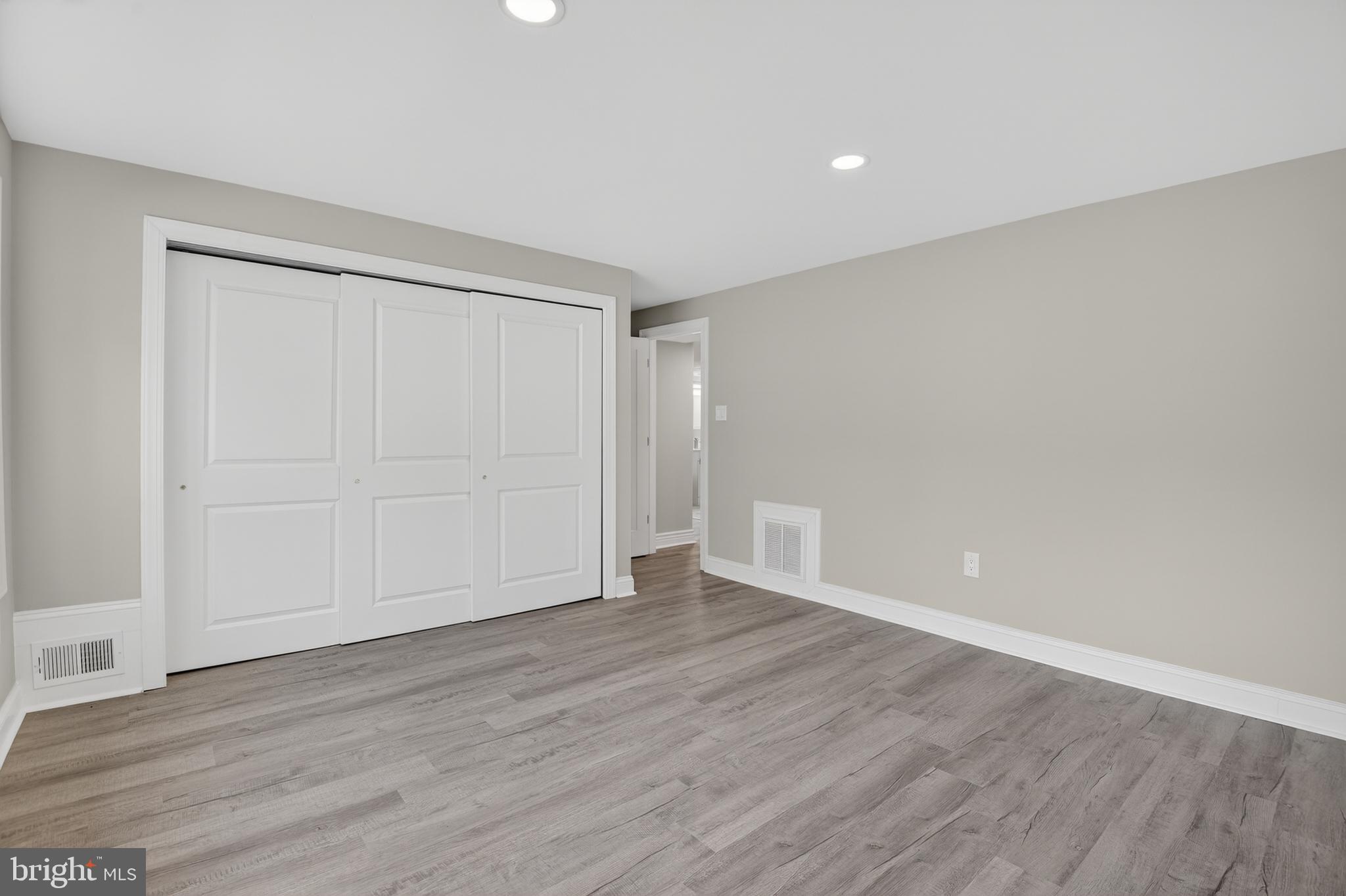 BEL PRE WOODS - Residential