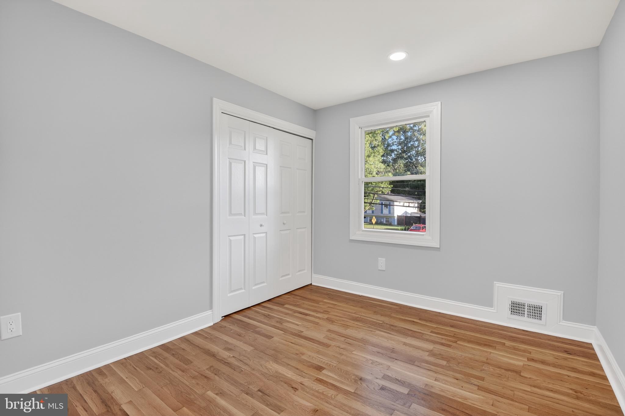 BEL PRE WOODS - Residential
