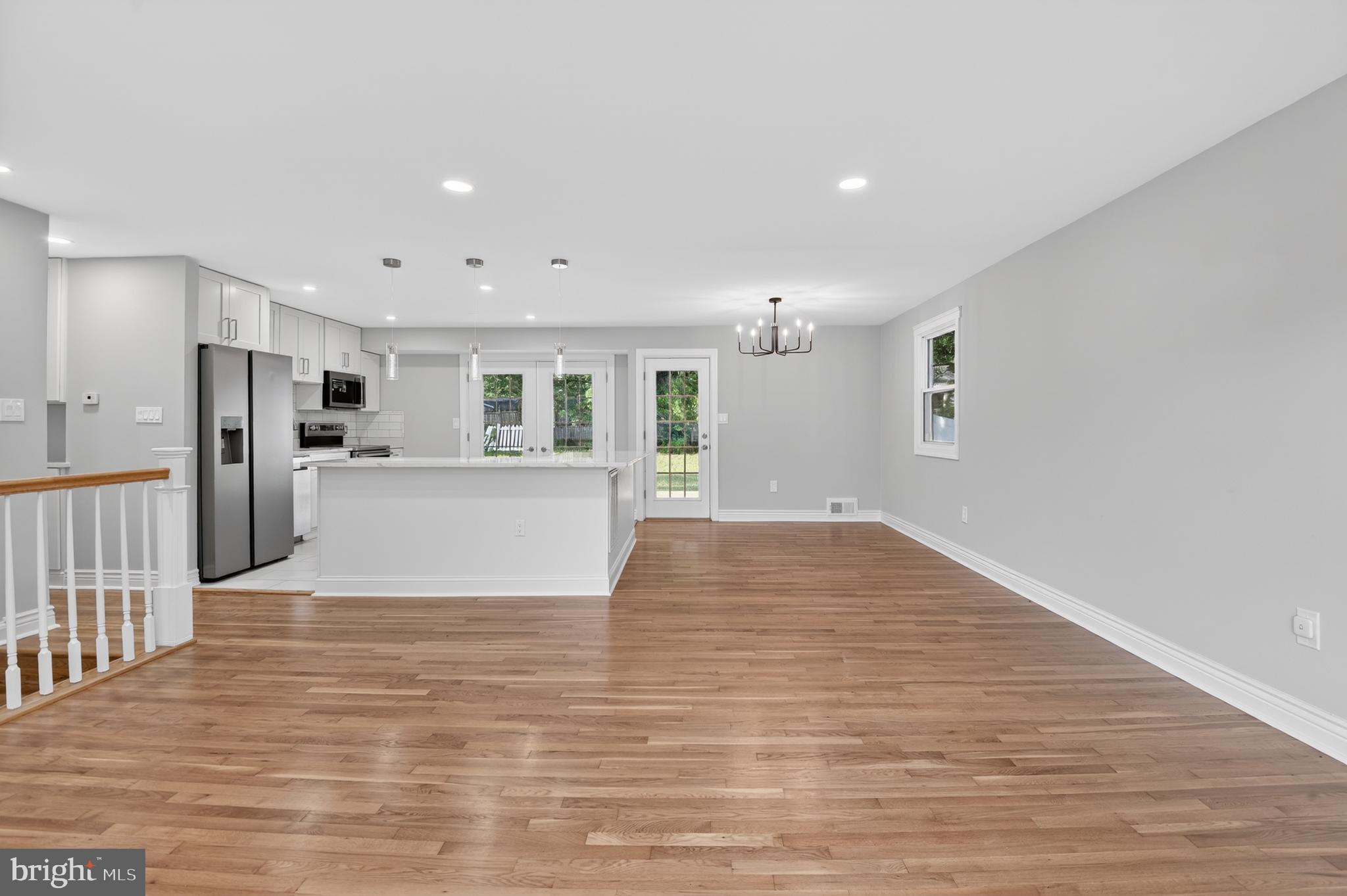 BEL PRE WOODS - Residential