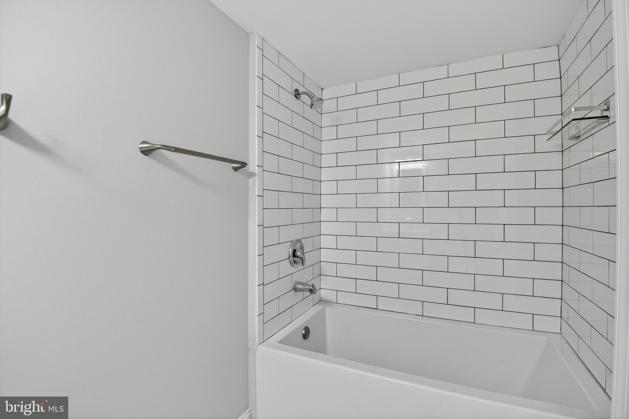 BEL PRE WOODS - Residential