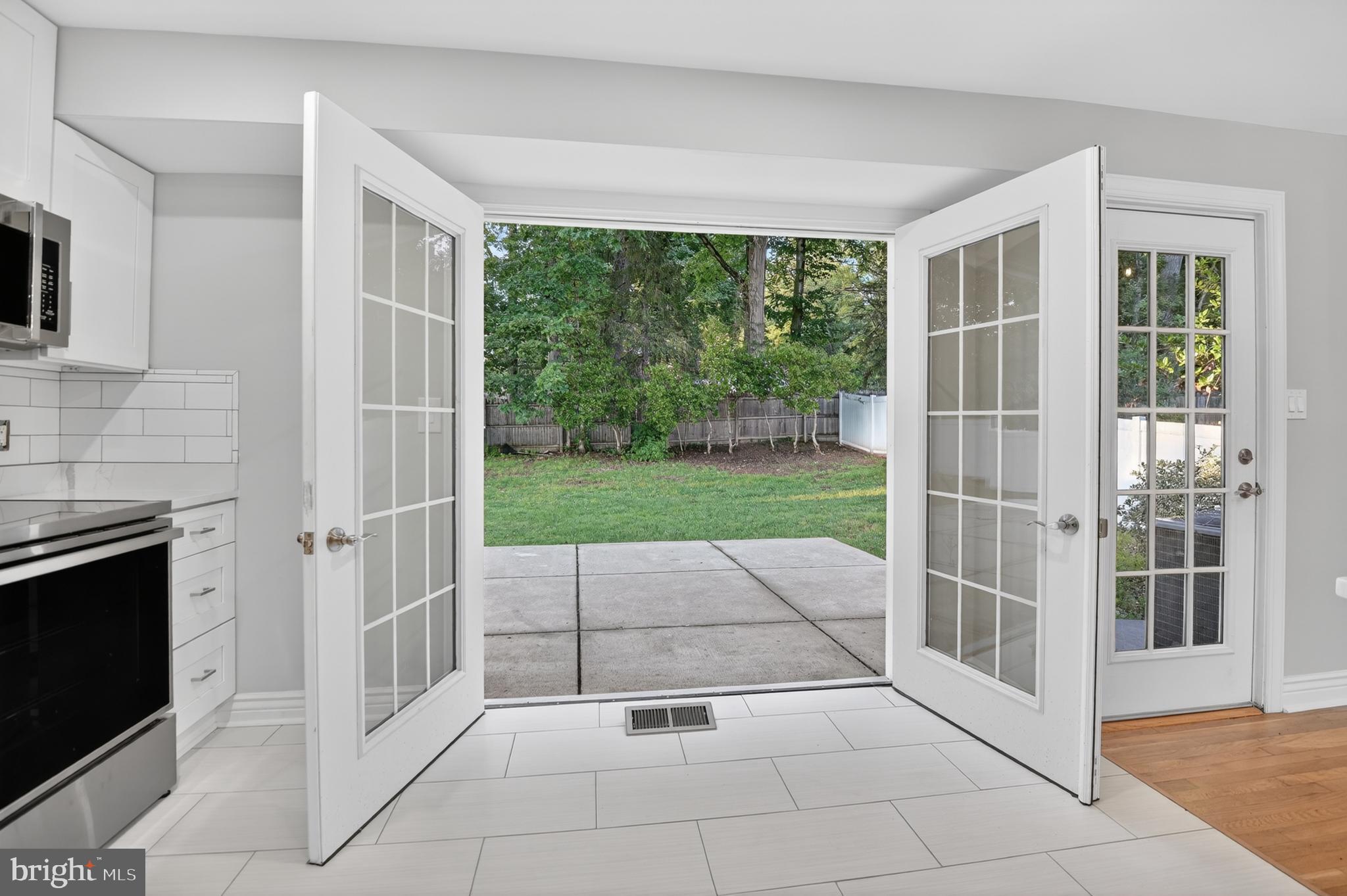 BEL PRE WOODS - Residential