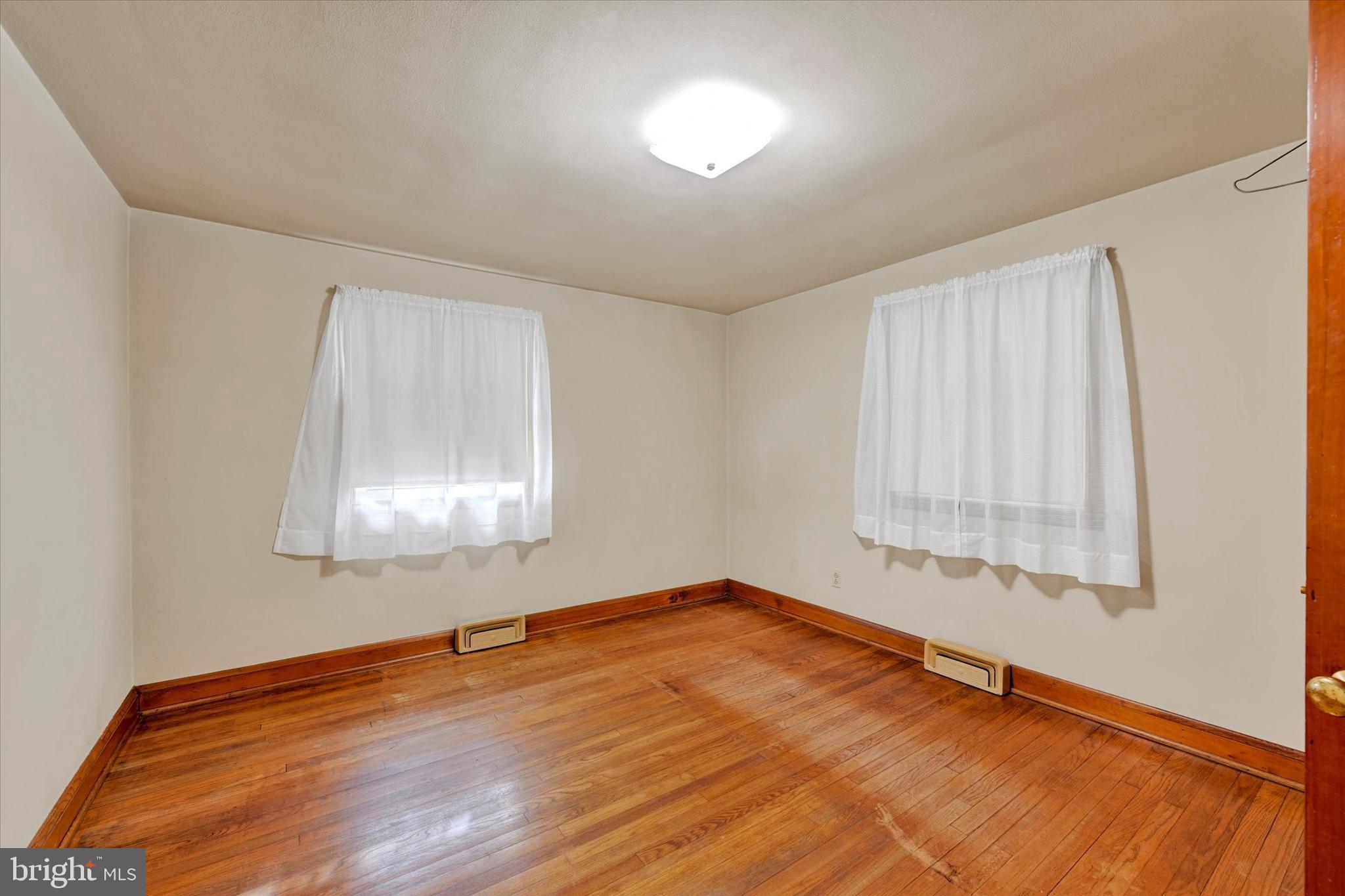 KINGSVILLE - Residential