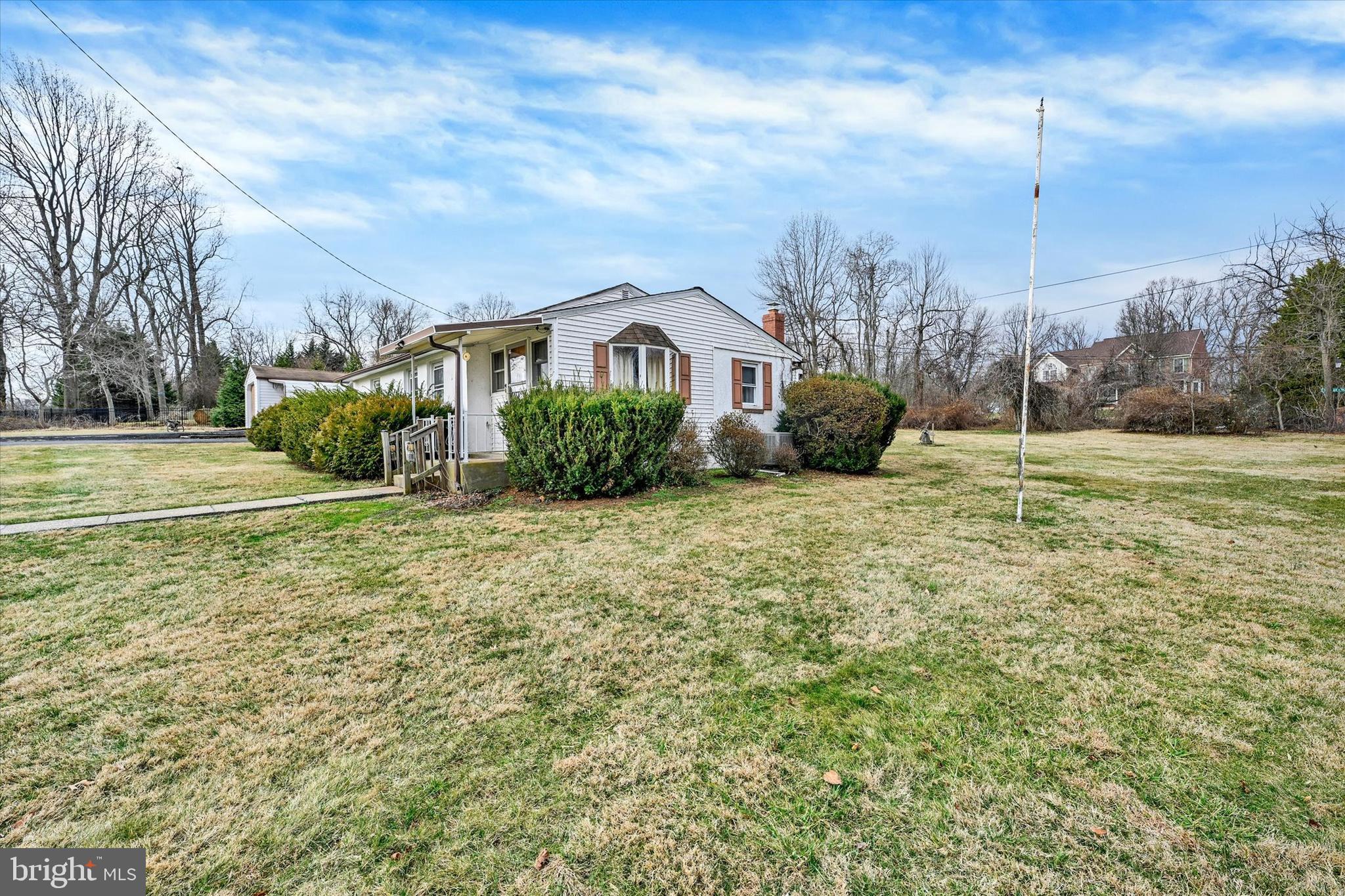 KINGSVILLE - Residential