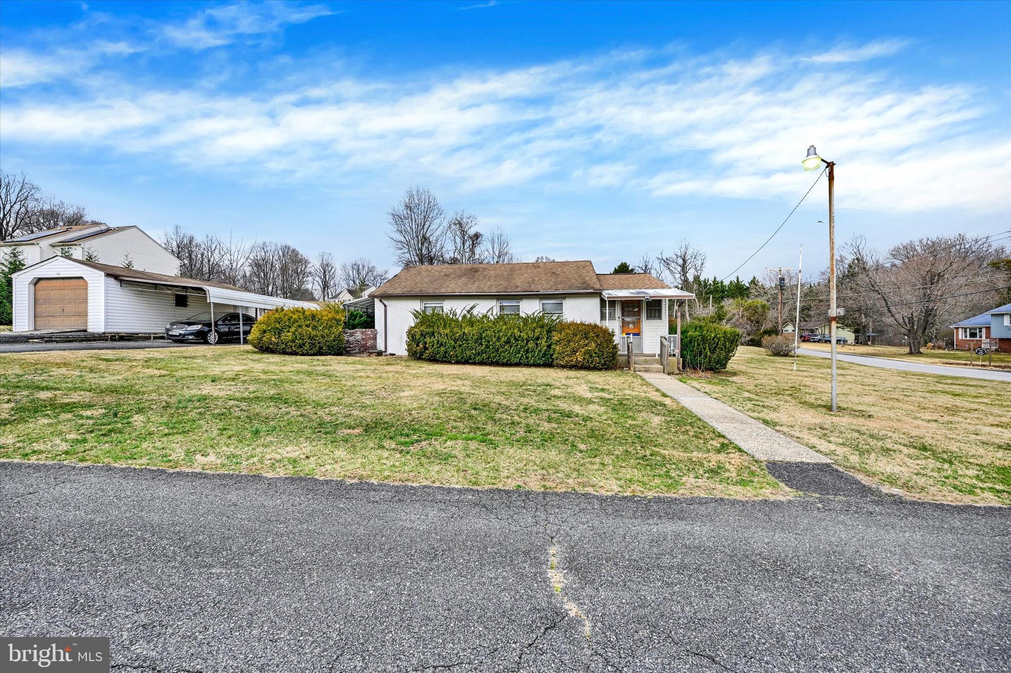 KINGSVILLE - Residential