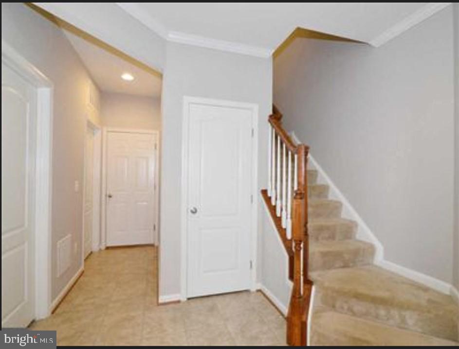 BRAMBLETON OVERLOOK - Residential Lease