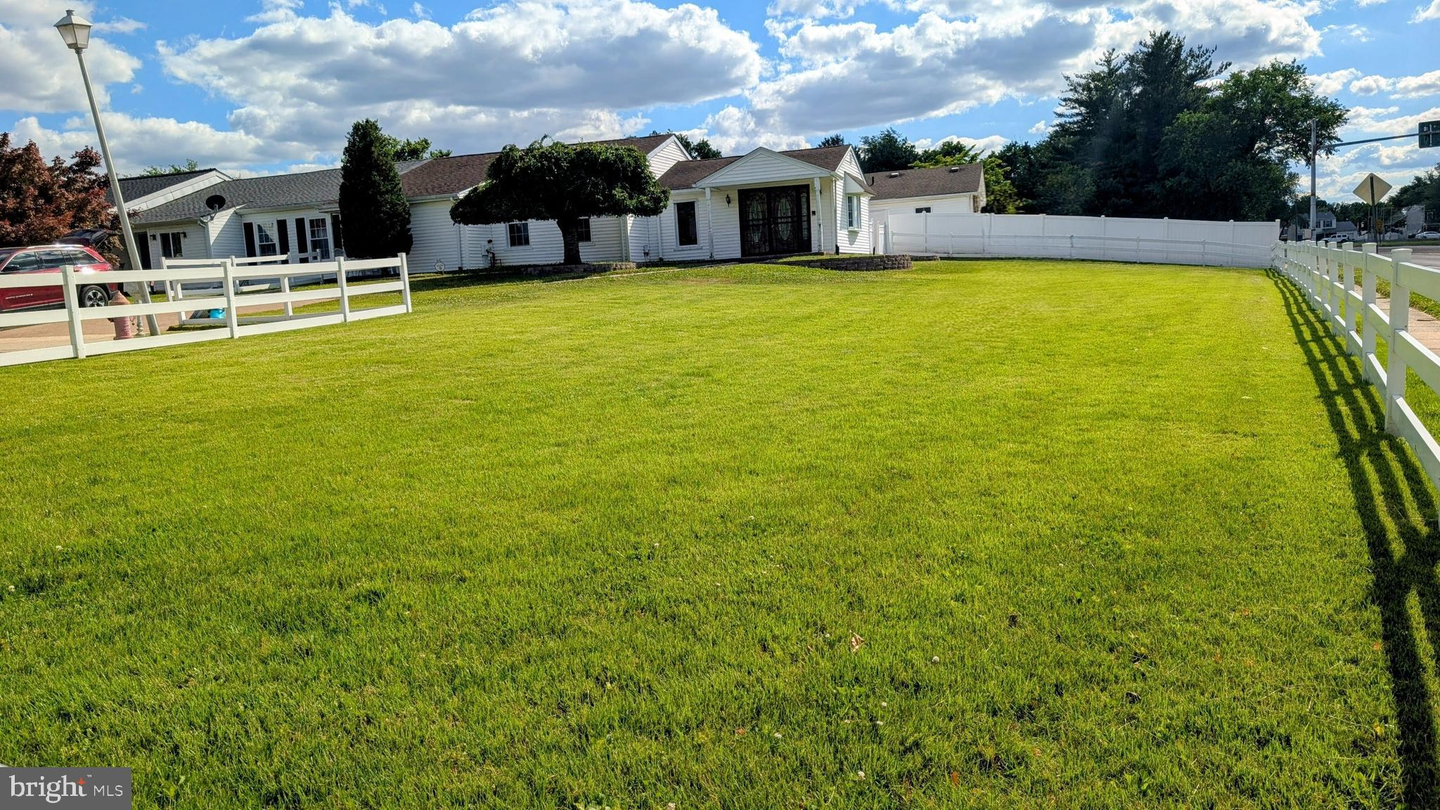 NESHAMINY VALLEY - Residential