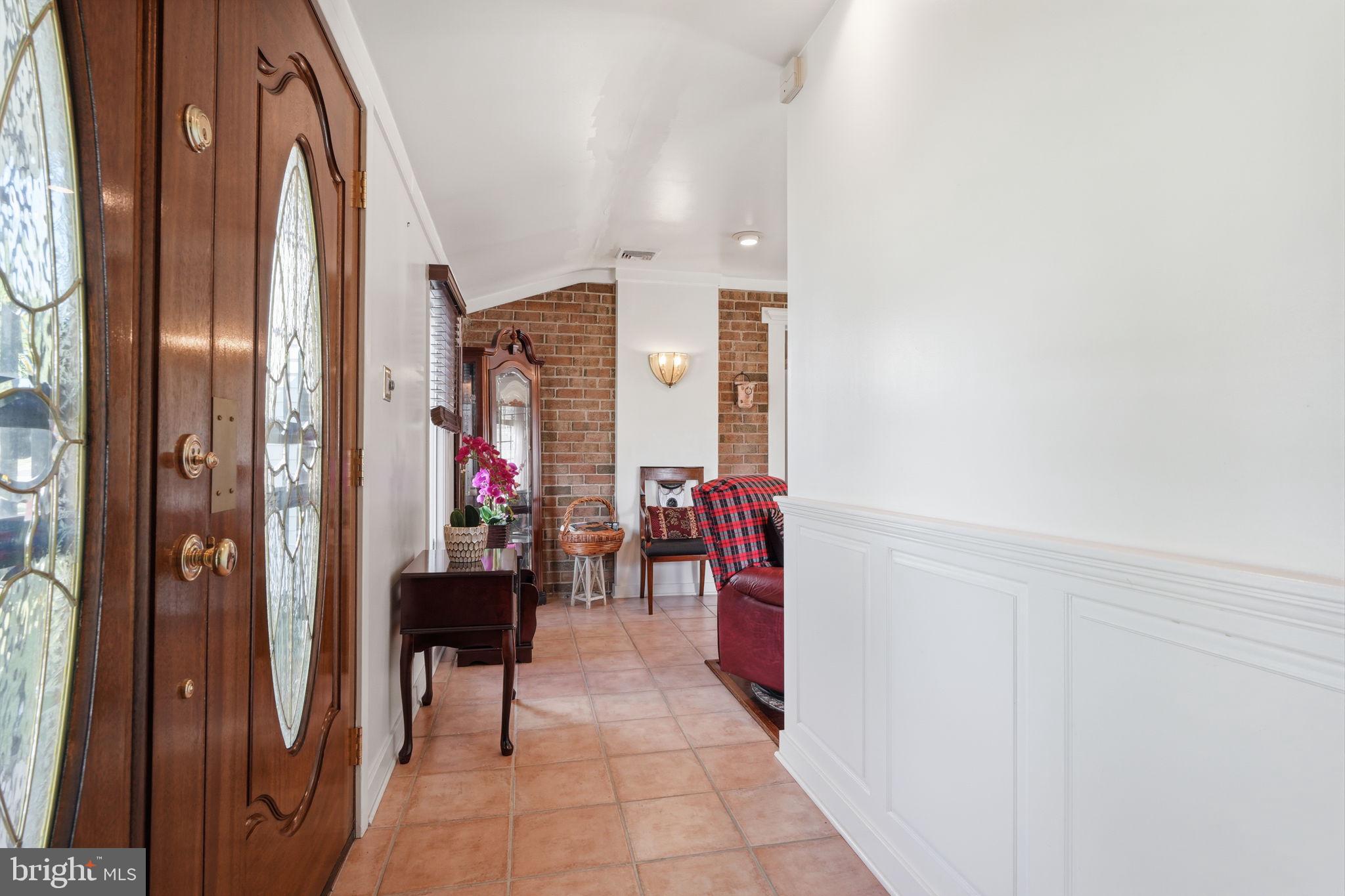 NESHAMINY VALLEY - Residential