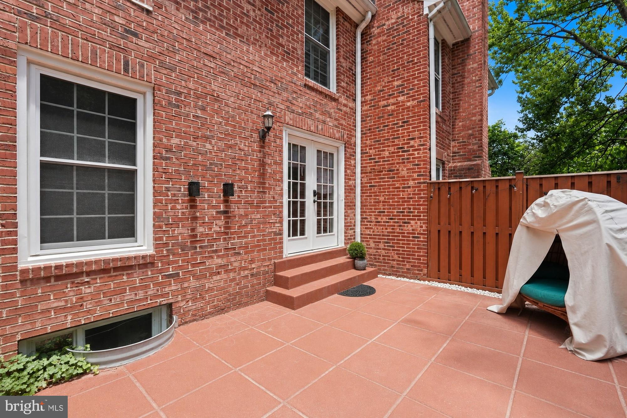 WINDGATE II - Residential