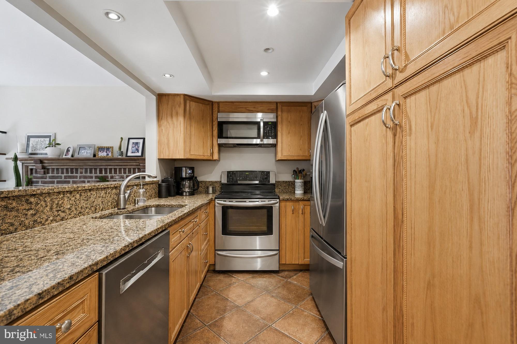 WINDGATE II - Residential