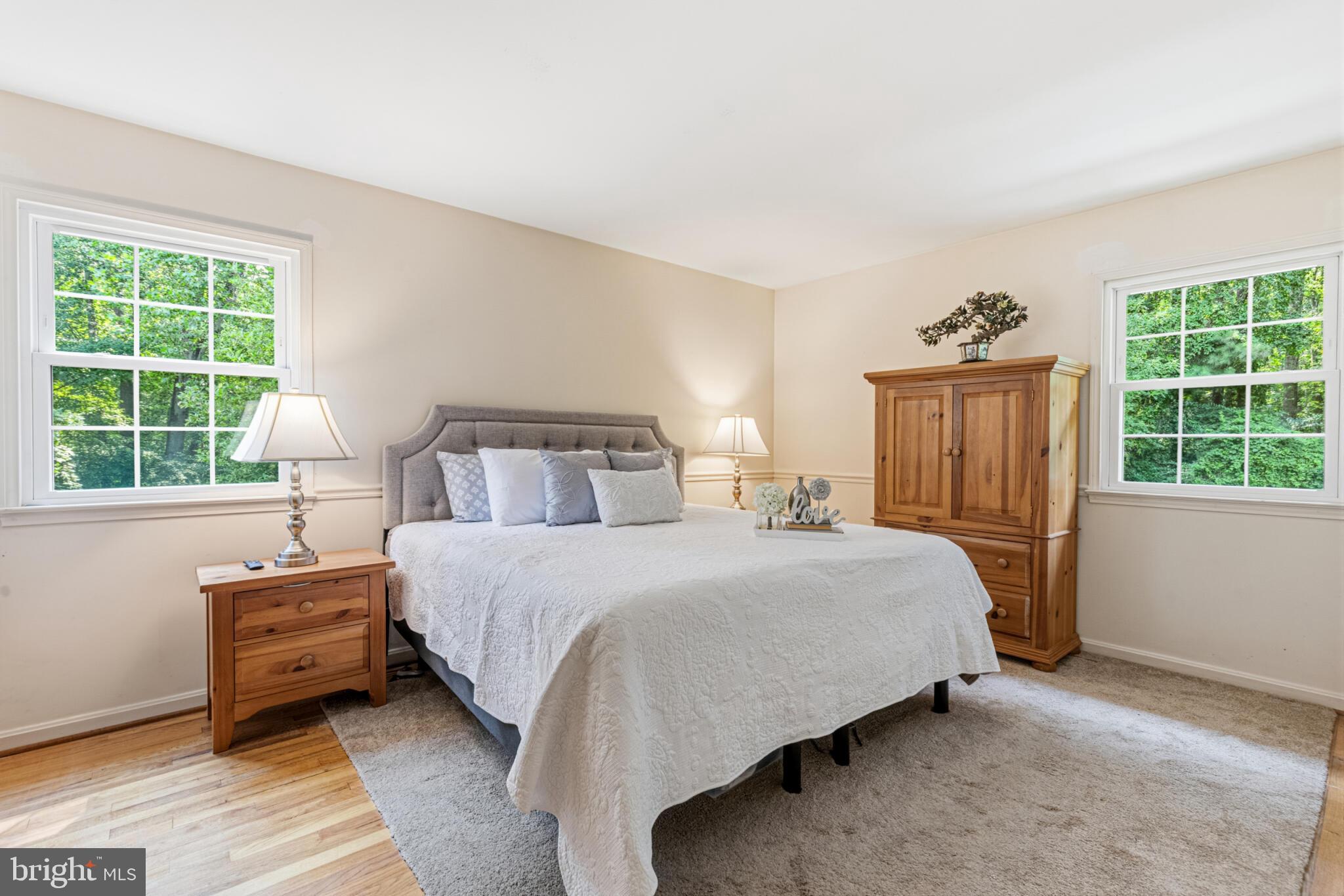 SHOUSE VILLAGE - Residential