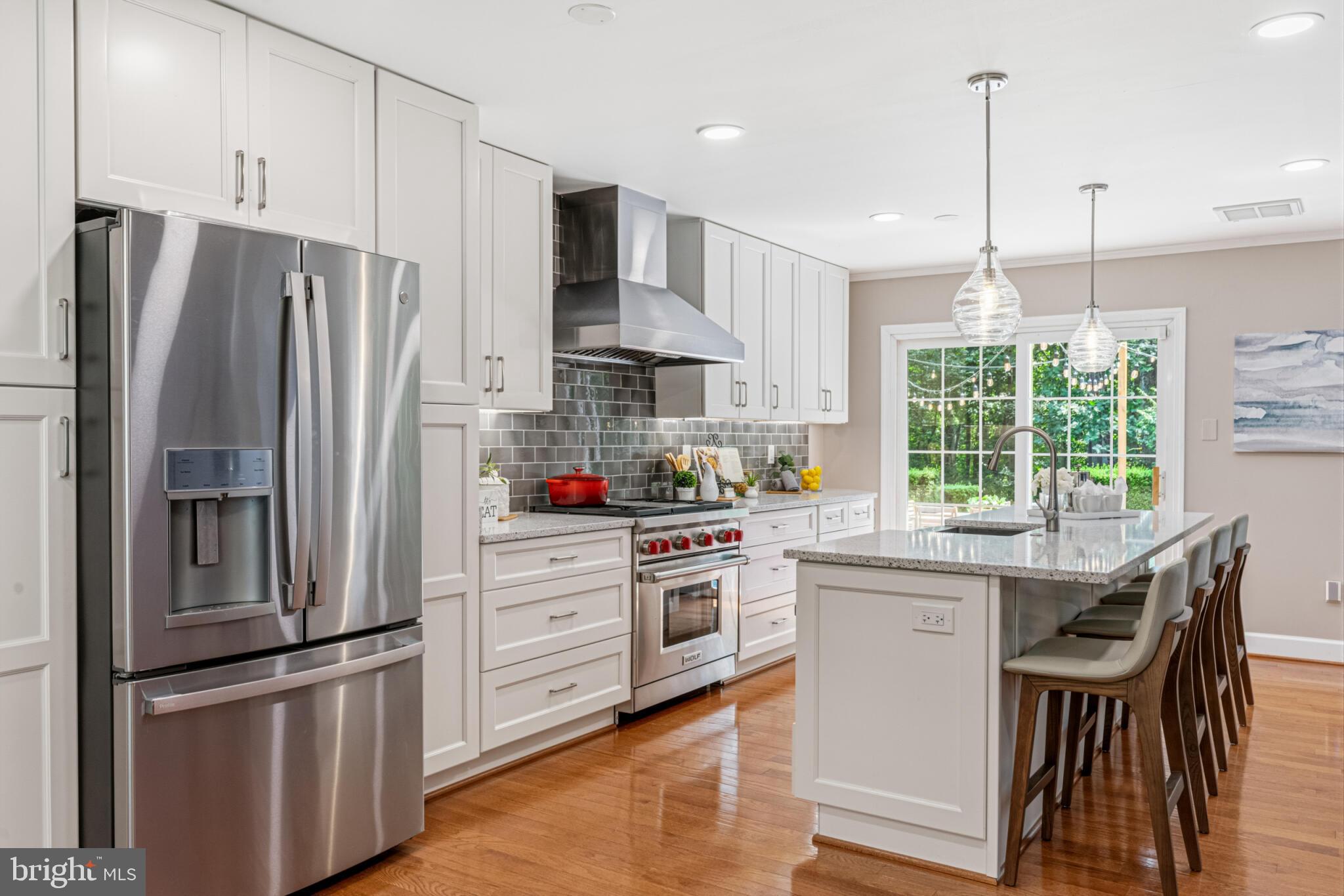 SHOUSE VILLAGE - Residential