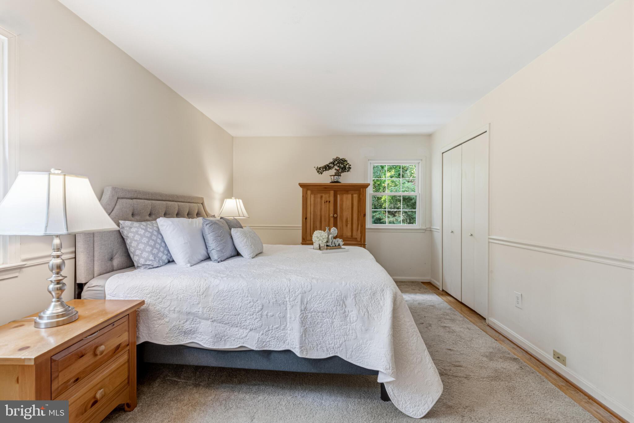 SHOUSE VILLAGE - Residential
