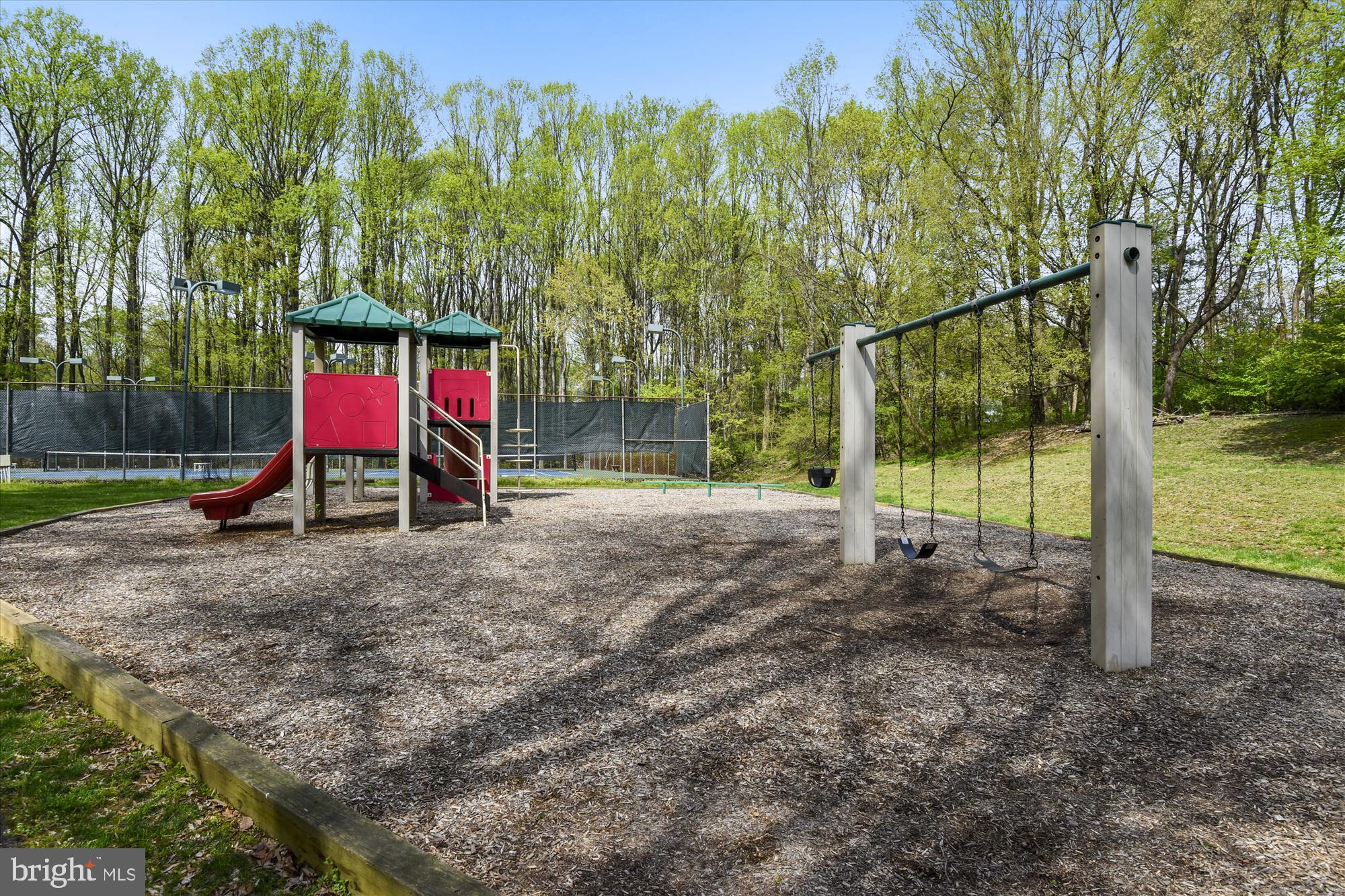 FOX MILL WOODS - Residential Lease