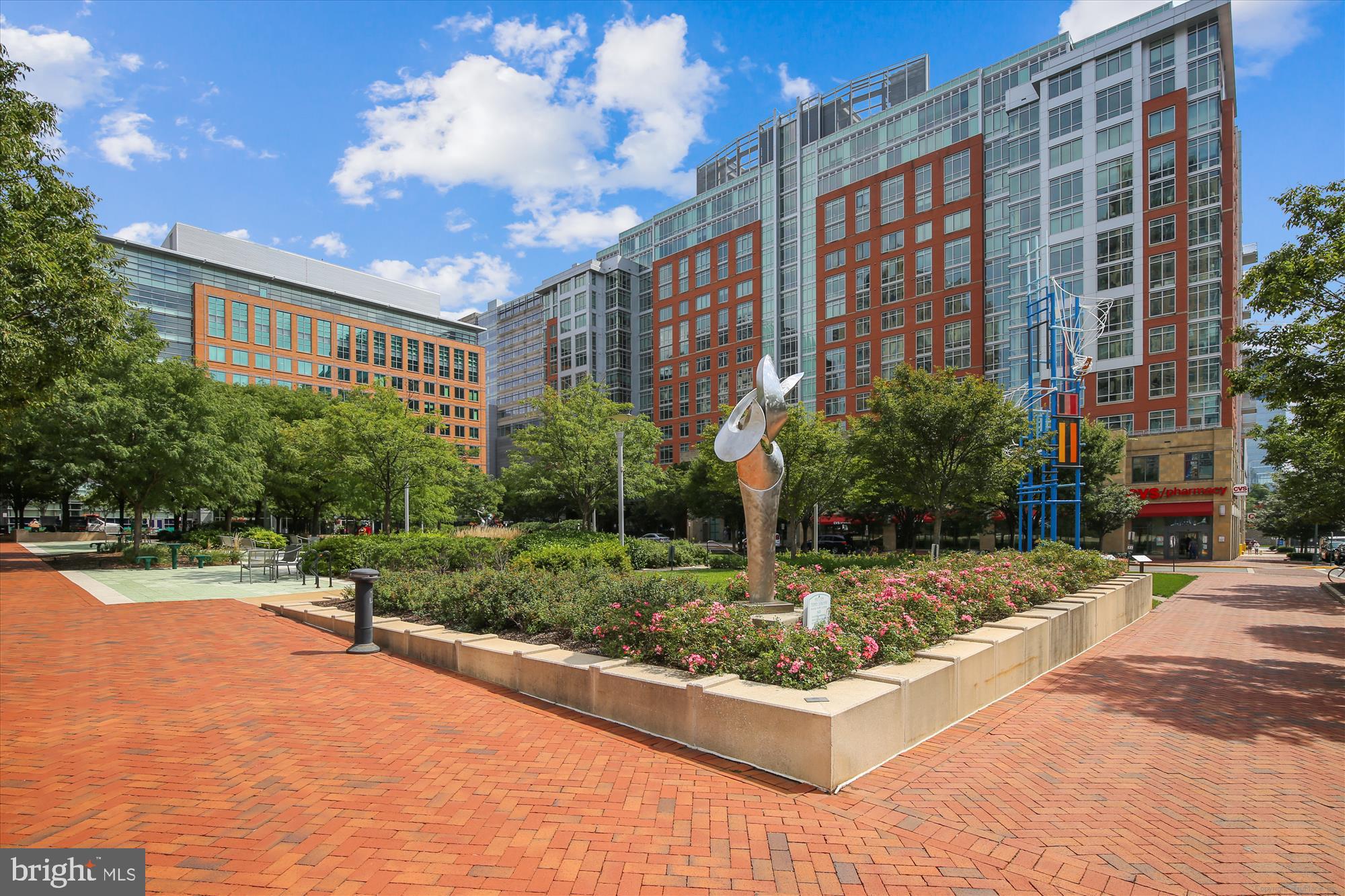 FOX MILL WOODS - Residential Lease