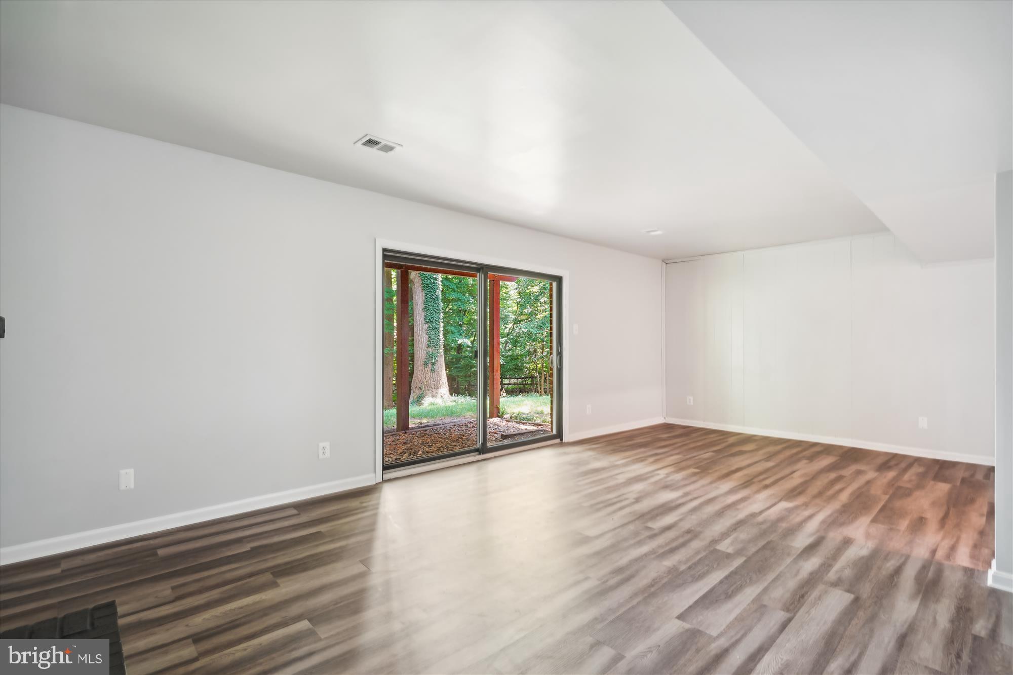 FOX MILL WOODS - Residential Lease
