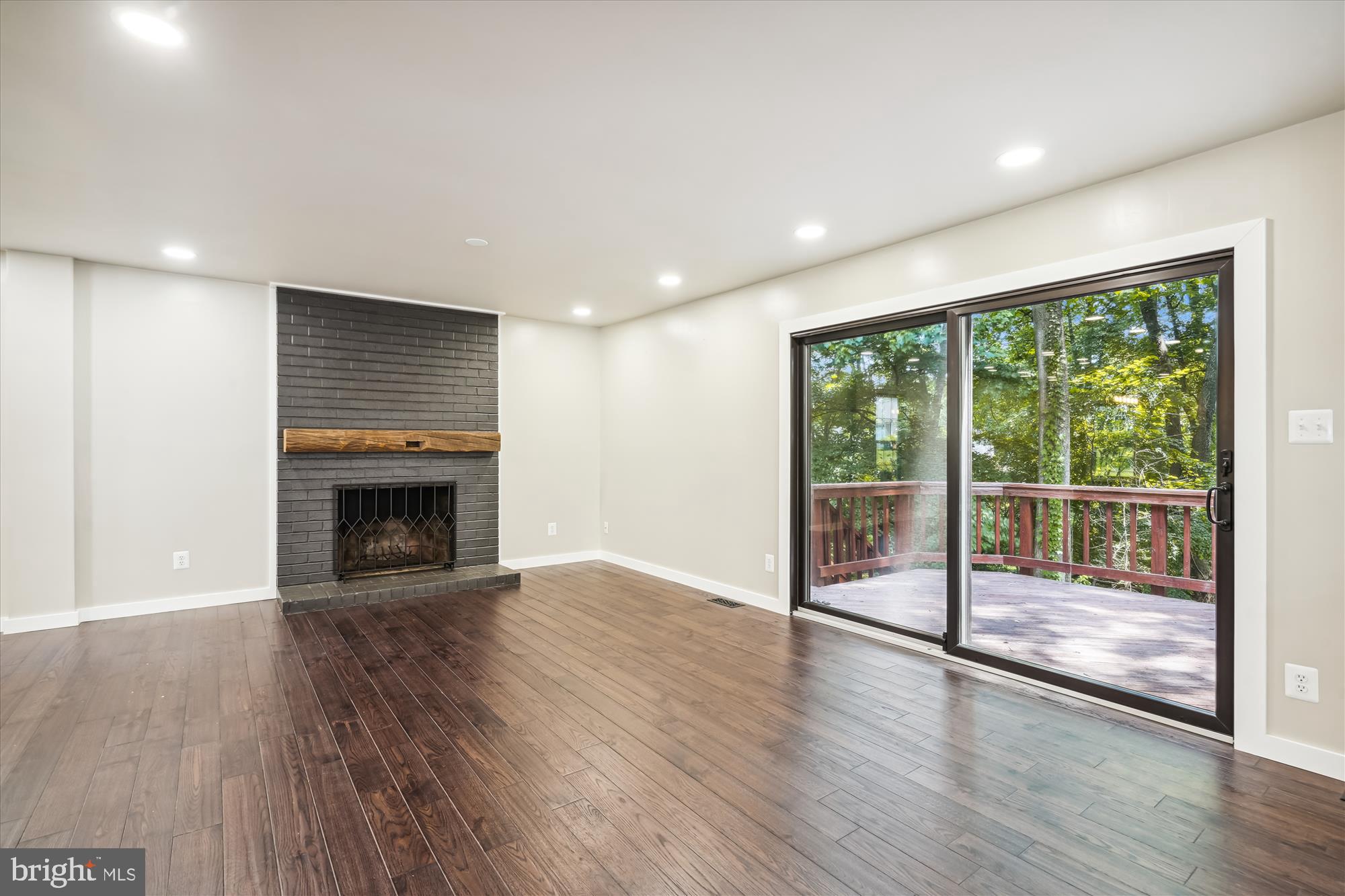 FOX MILL WOODS - Residential Lease