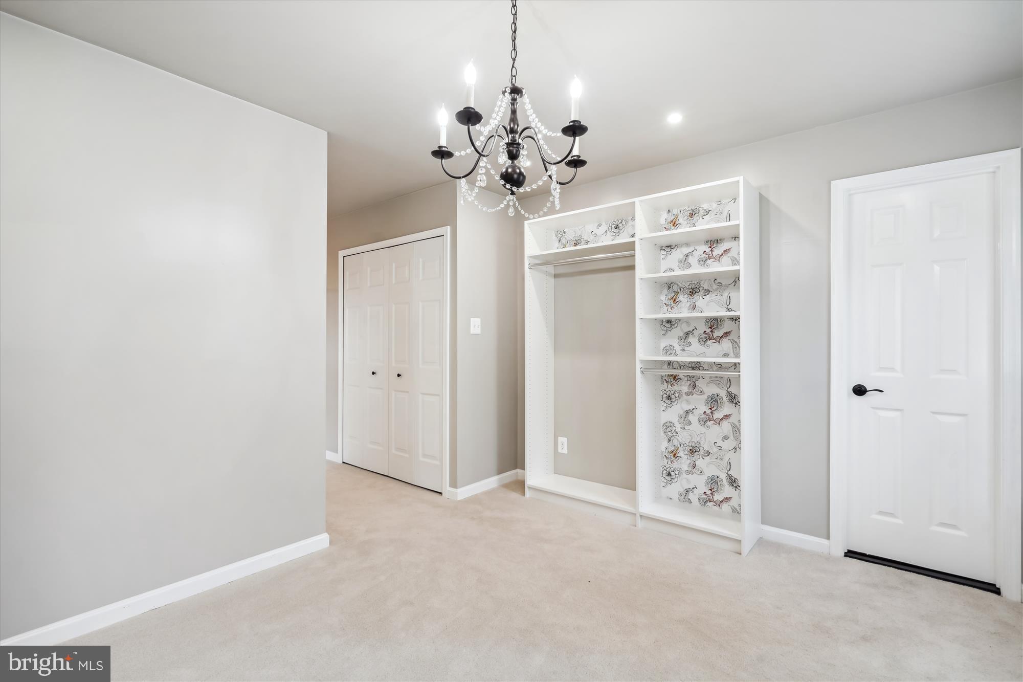 FOX MILL WOODS - Residential Lease
