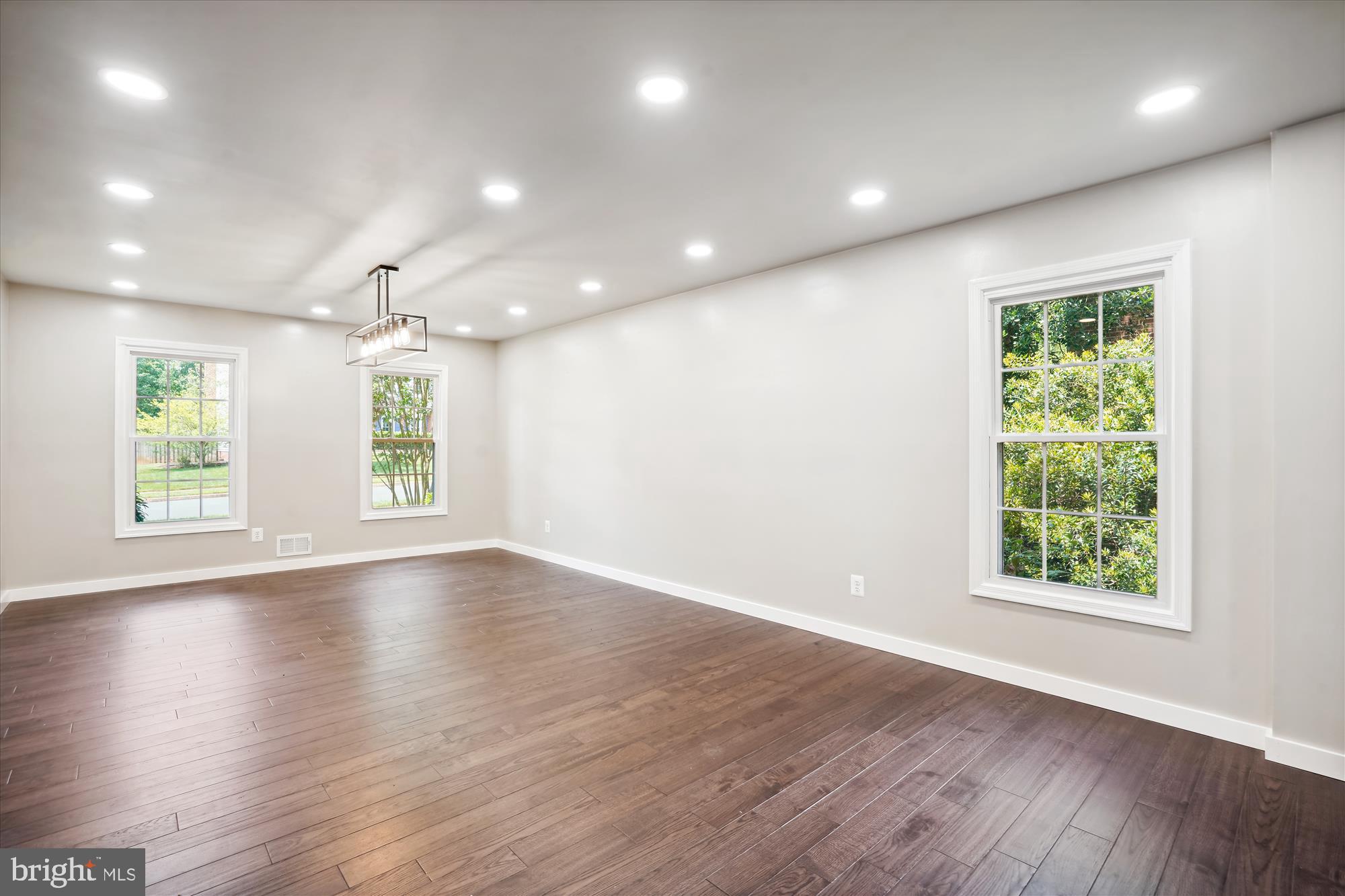 FOX MILL WOODS - Residential Lease