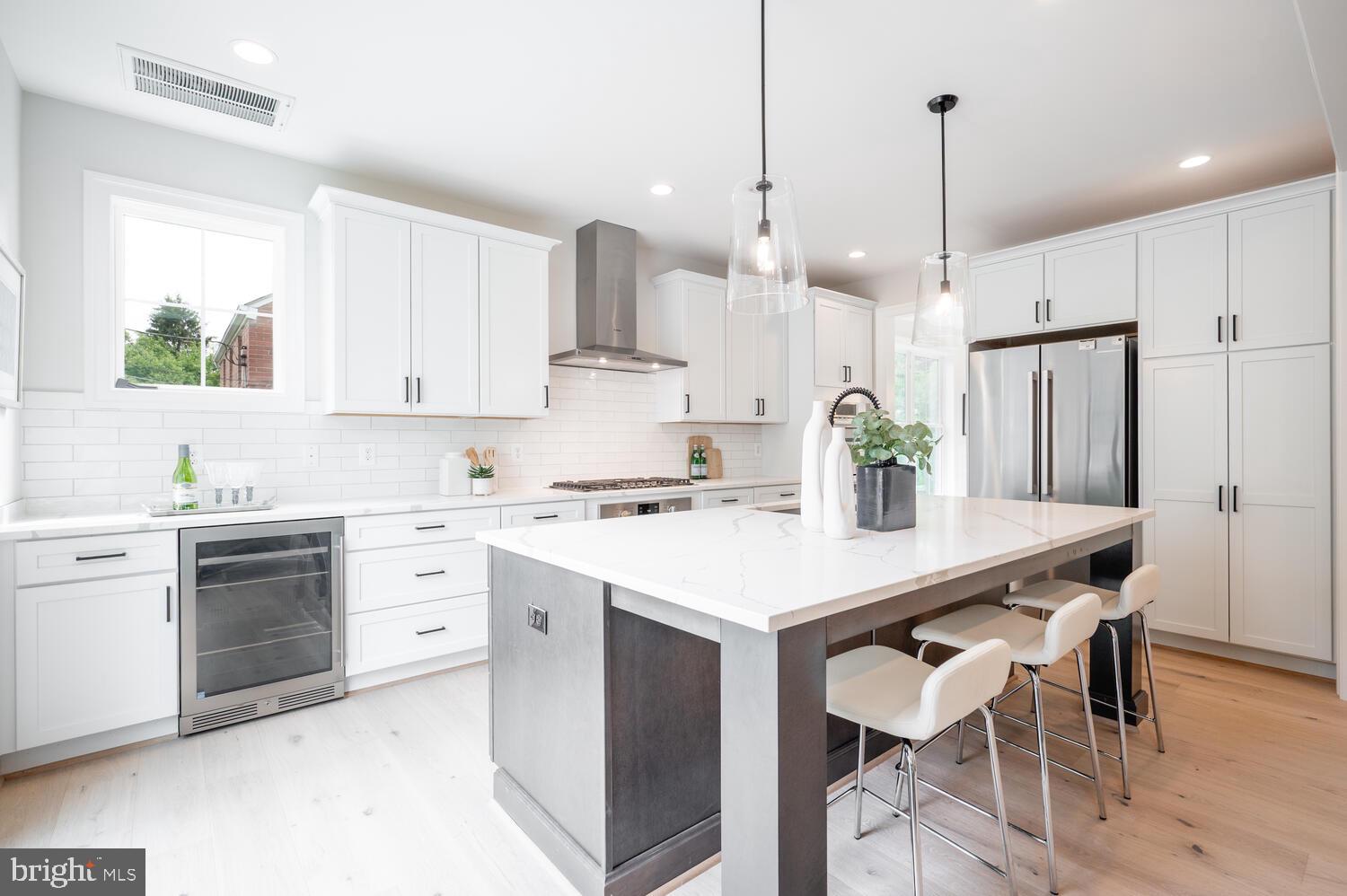 TARA - LEEWAY HEIGHTS - Residential