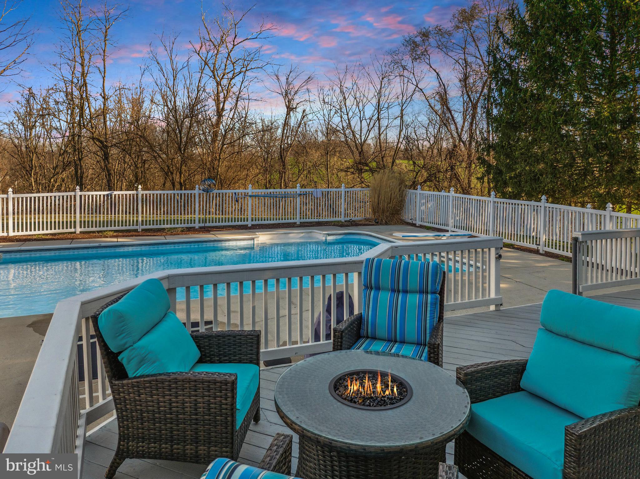 UNIONTOWN - Residential