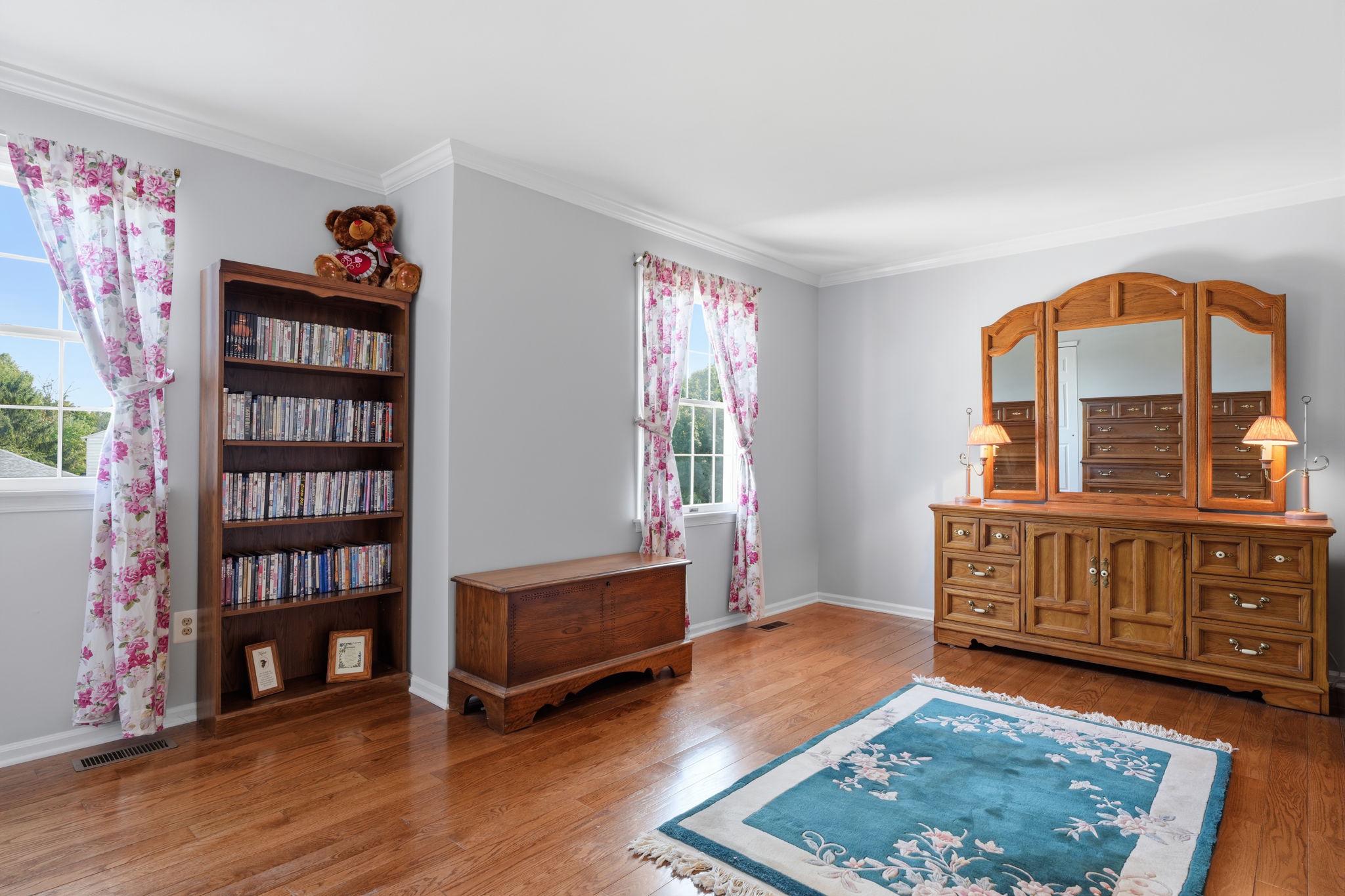WYNNEWOOD - Residential
