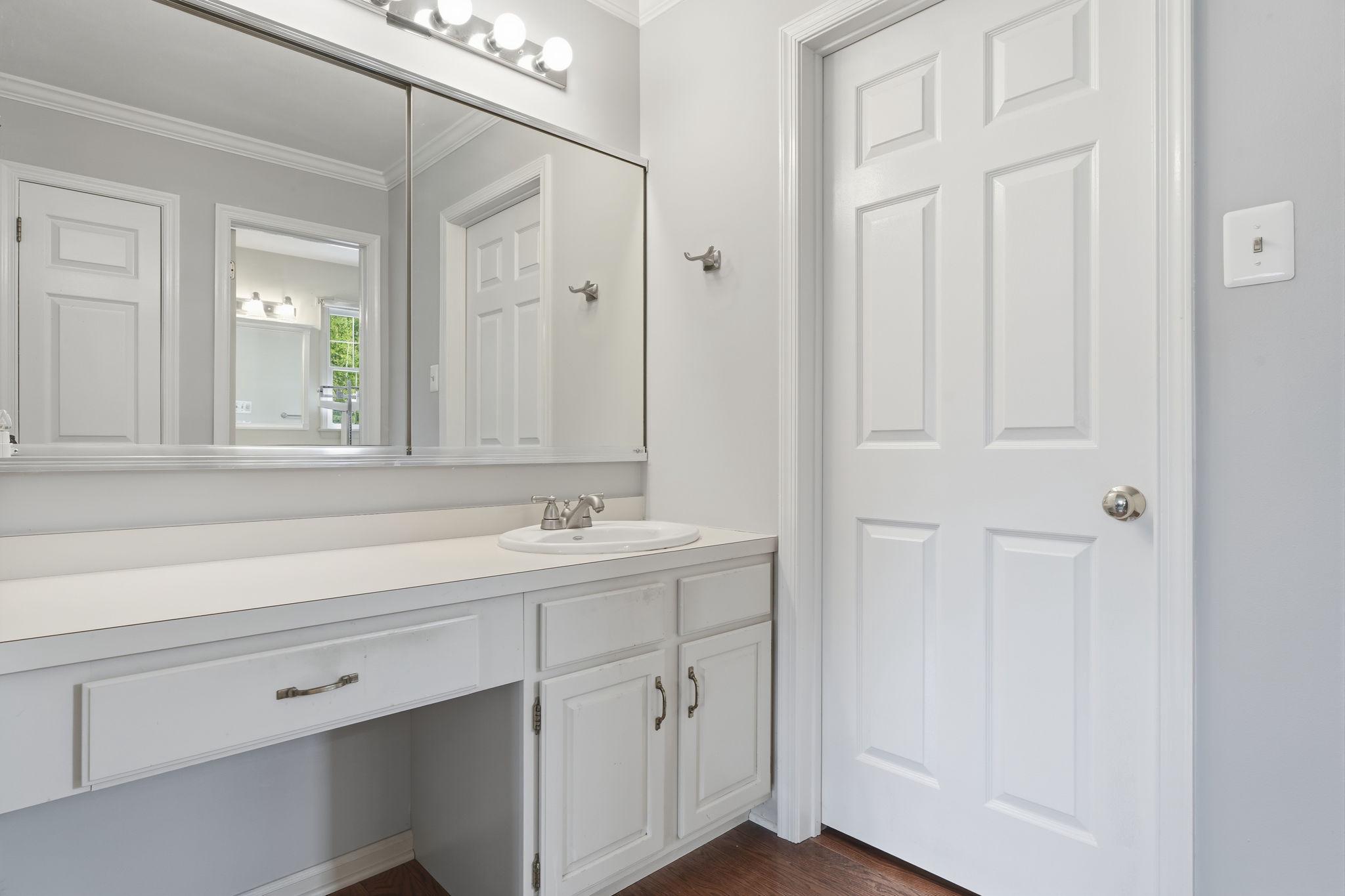 WYNNEWOOD - Residential