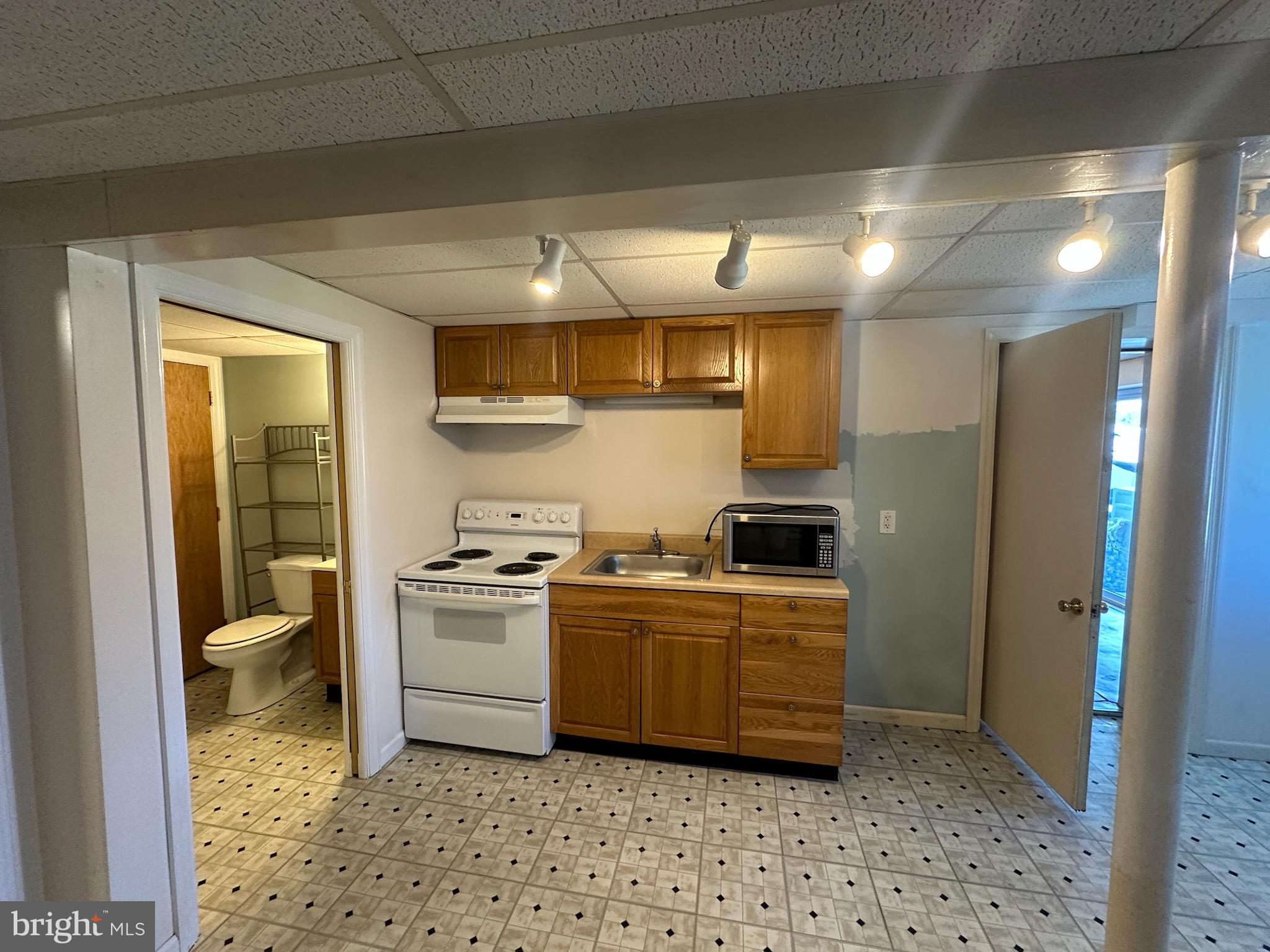 CLOVERLEAF STATION - Residential