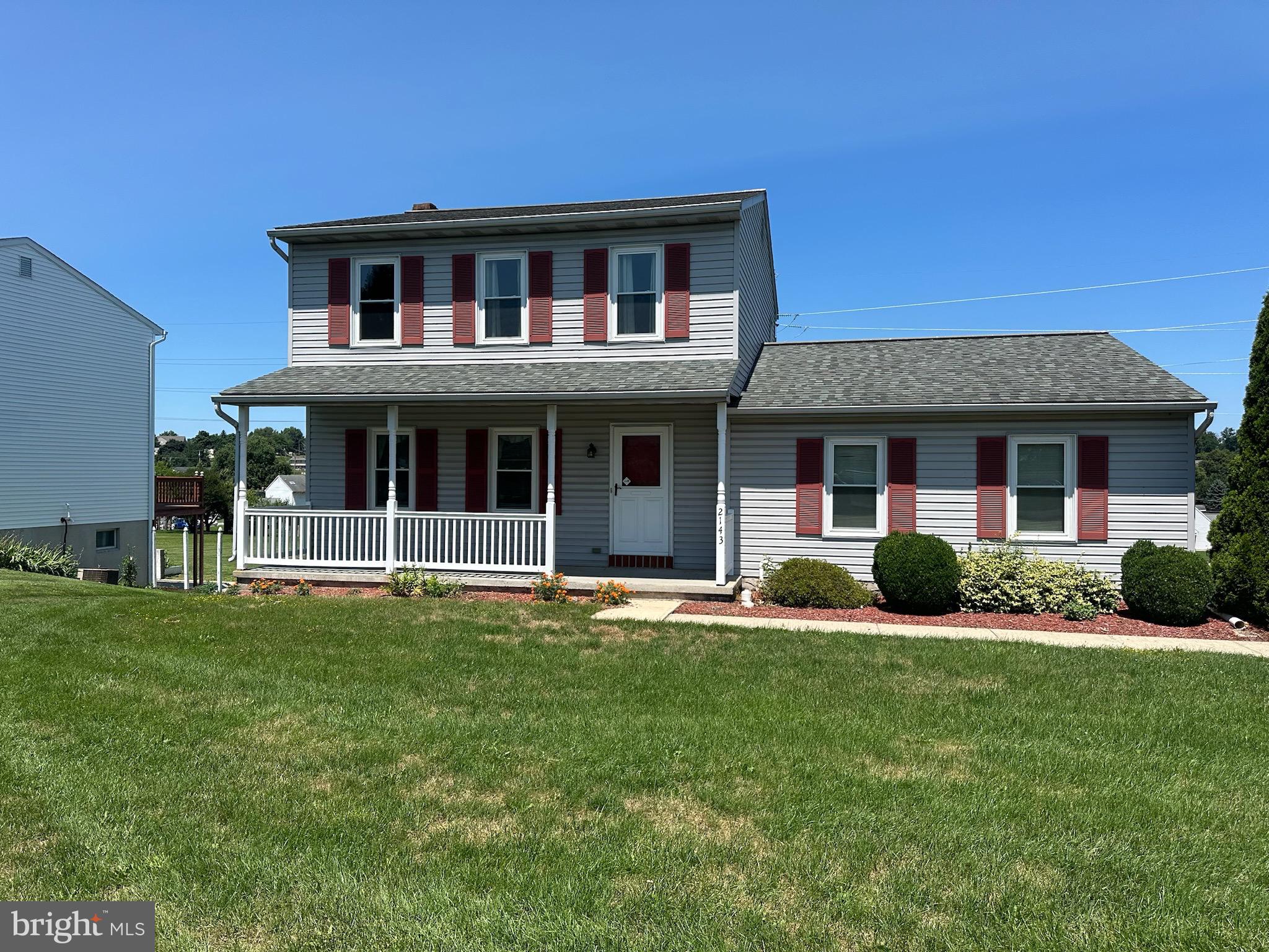 CLOVERLEAF STATION - Residential