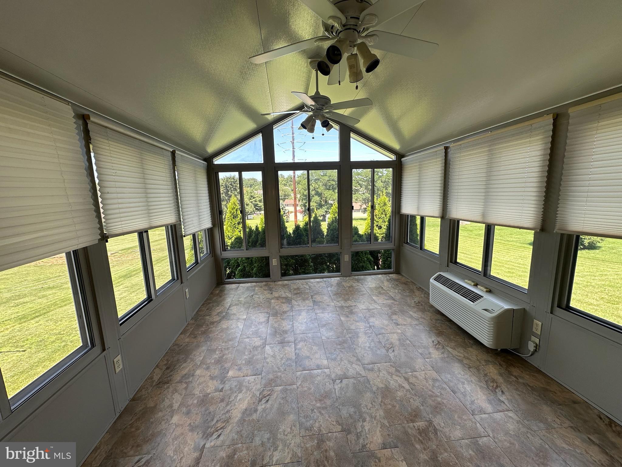 CLOVERLEAF STATION - Residential