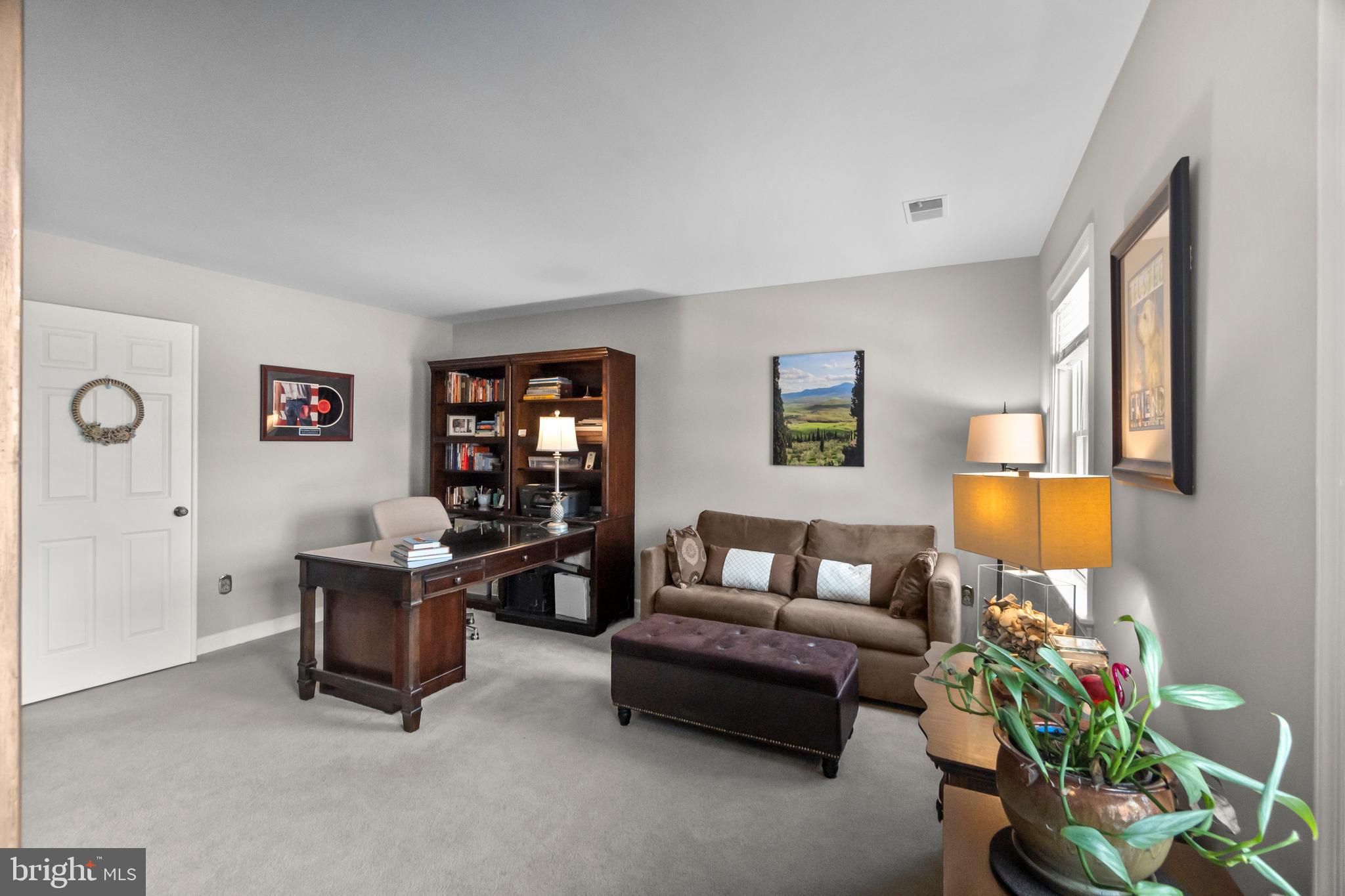 LANDMARK MEWS - Residential