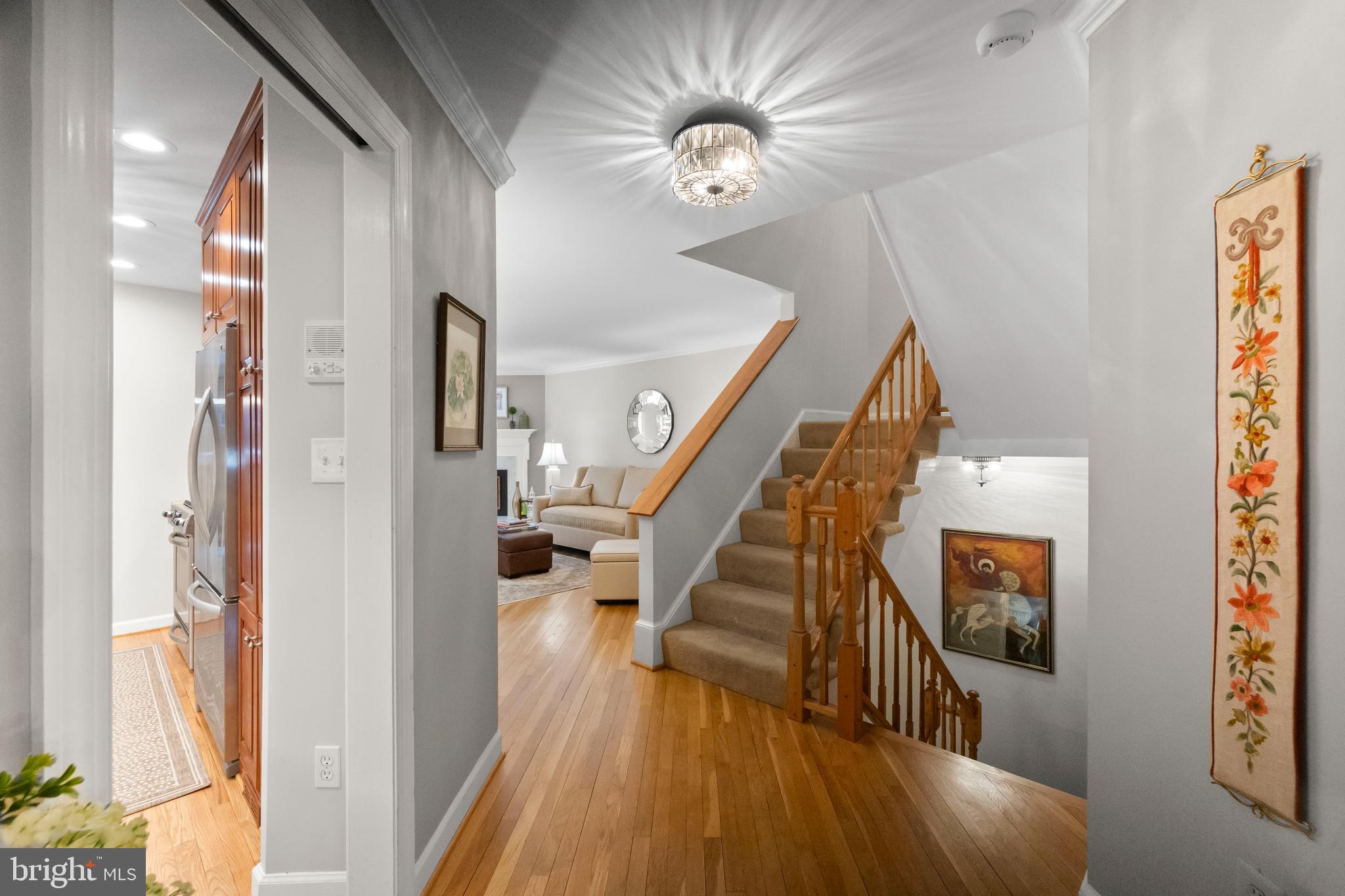 LANDMARK MEWS - Residential