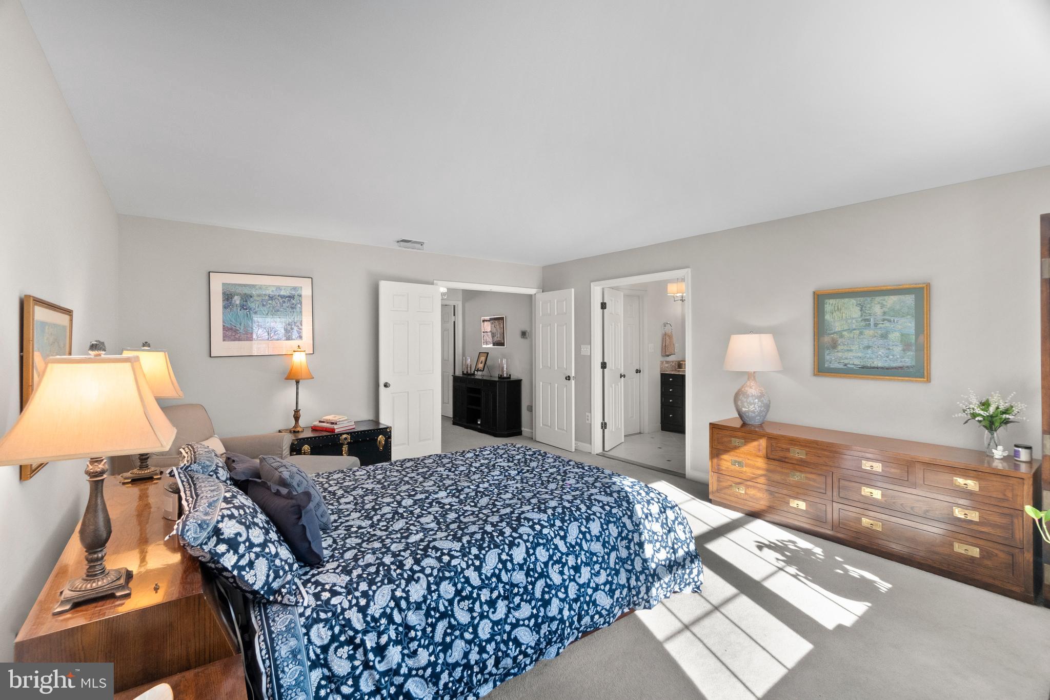 LANDMARK MEWS - Residential