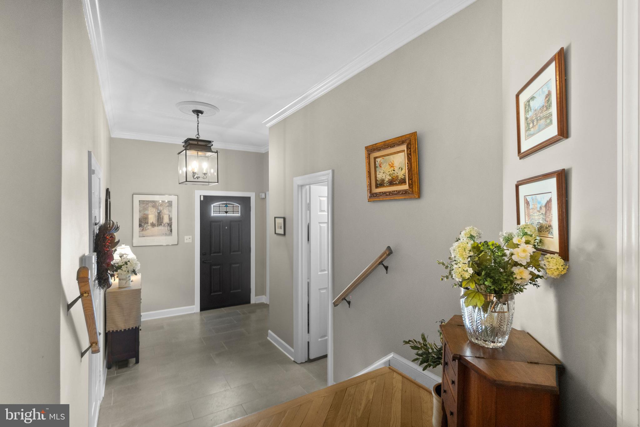LANDMARK MEWS - Residential