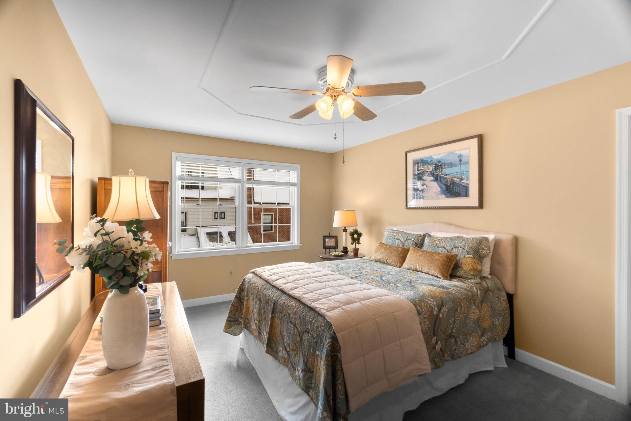 LANDMARK MEWS - Residential