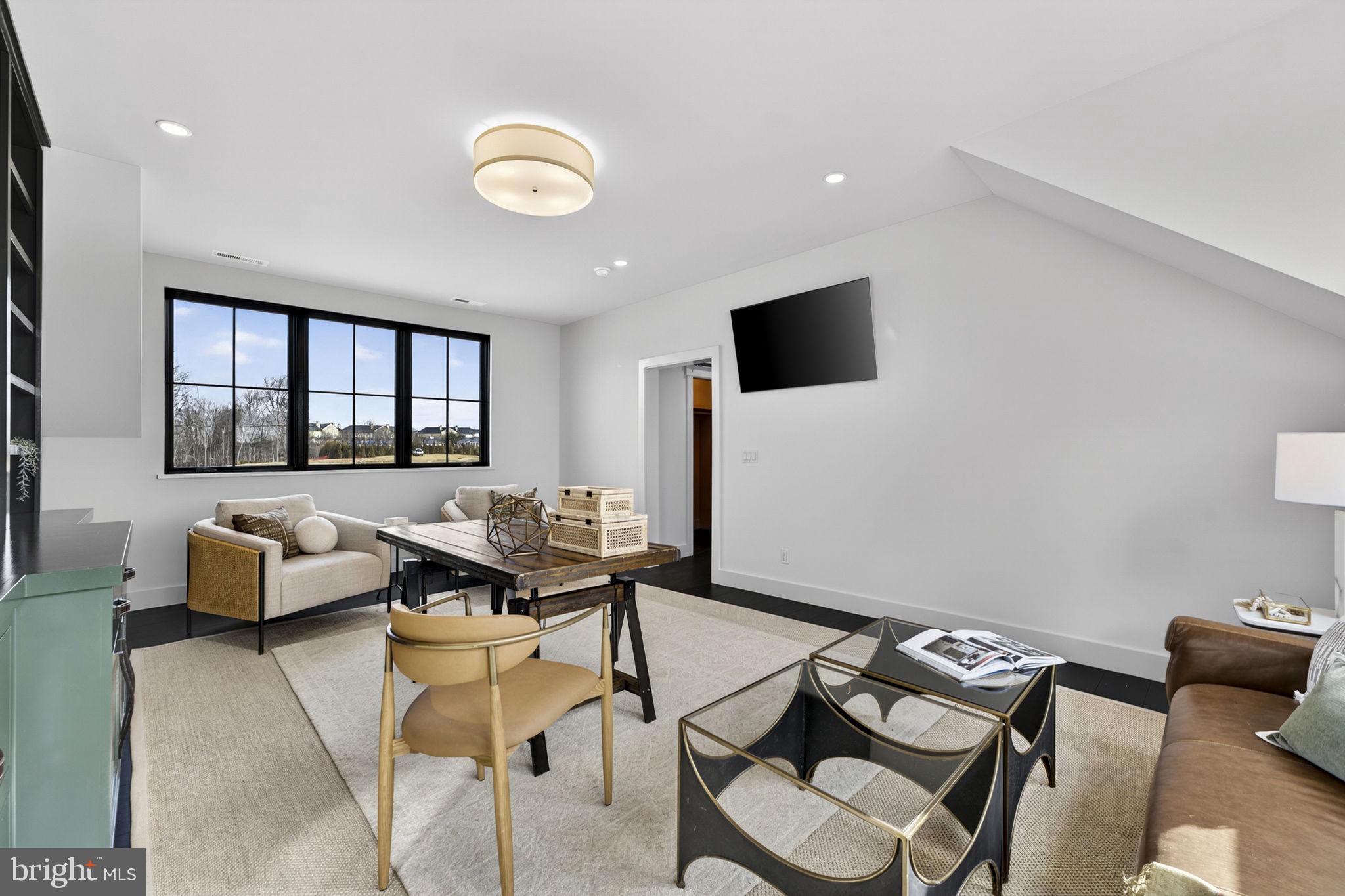 RESIDENCES AT SALAMANDER - Residential